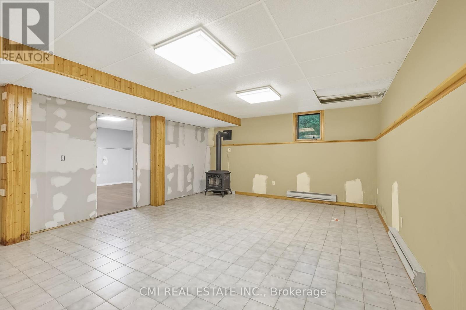 1339 Rapids Road, Tweed, ON - Indoor