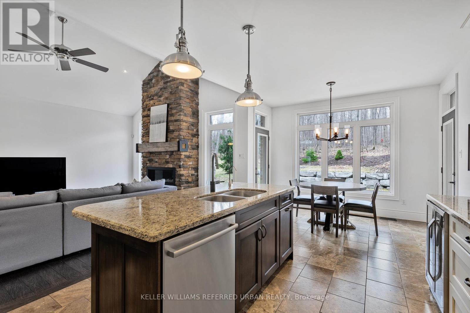 25 Heron Boulevard, Springwater, ON - Indoor