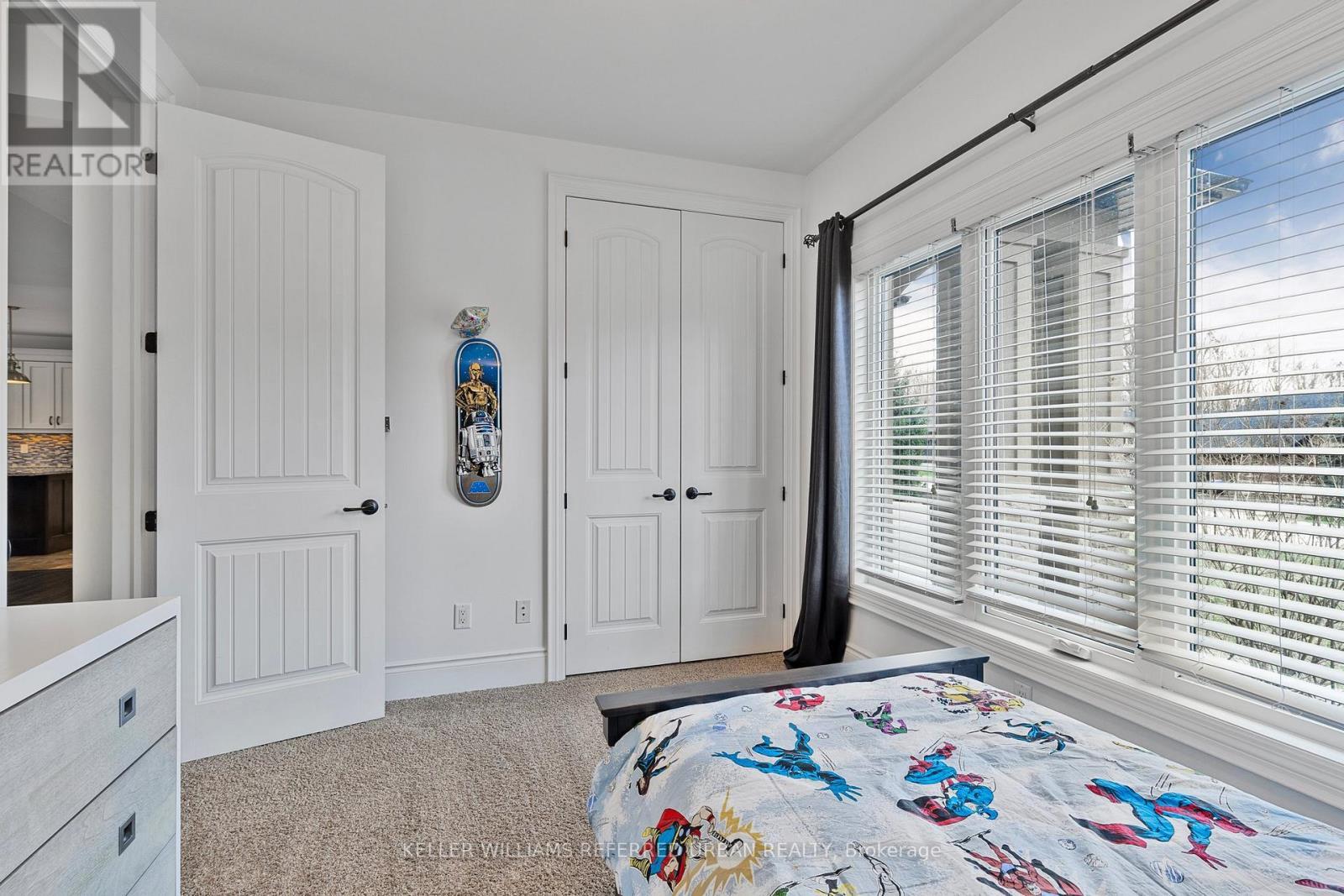25 Heron Boulevard, Springwater, ON - Indoor Photo Showing Bedroom