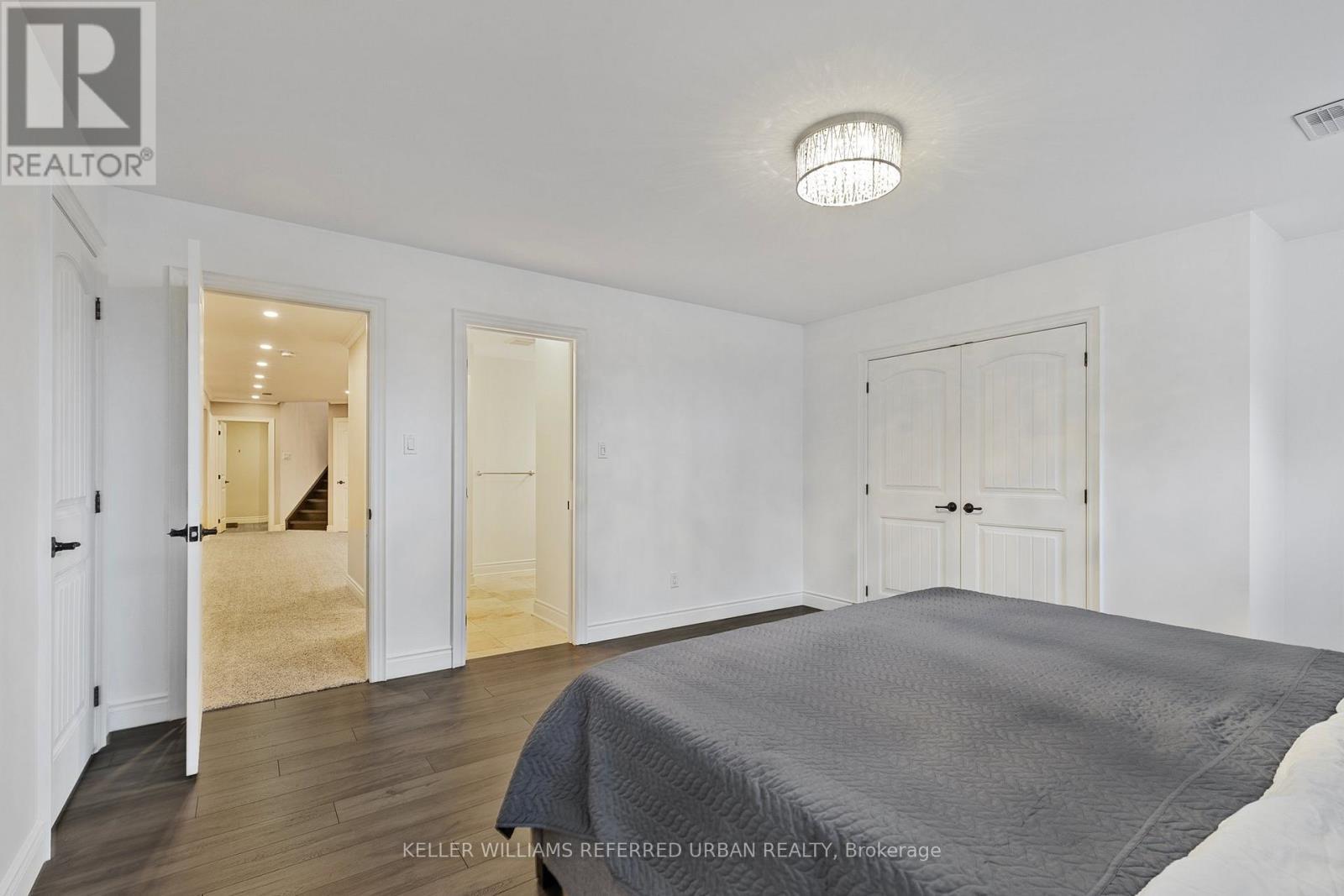 25 Heron Boulevard, Springwater, ON - Indoor Photo Showing Other Room