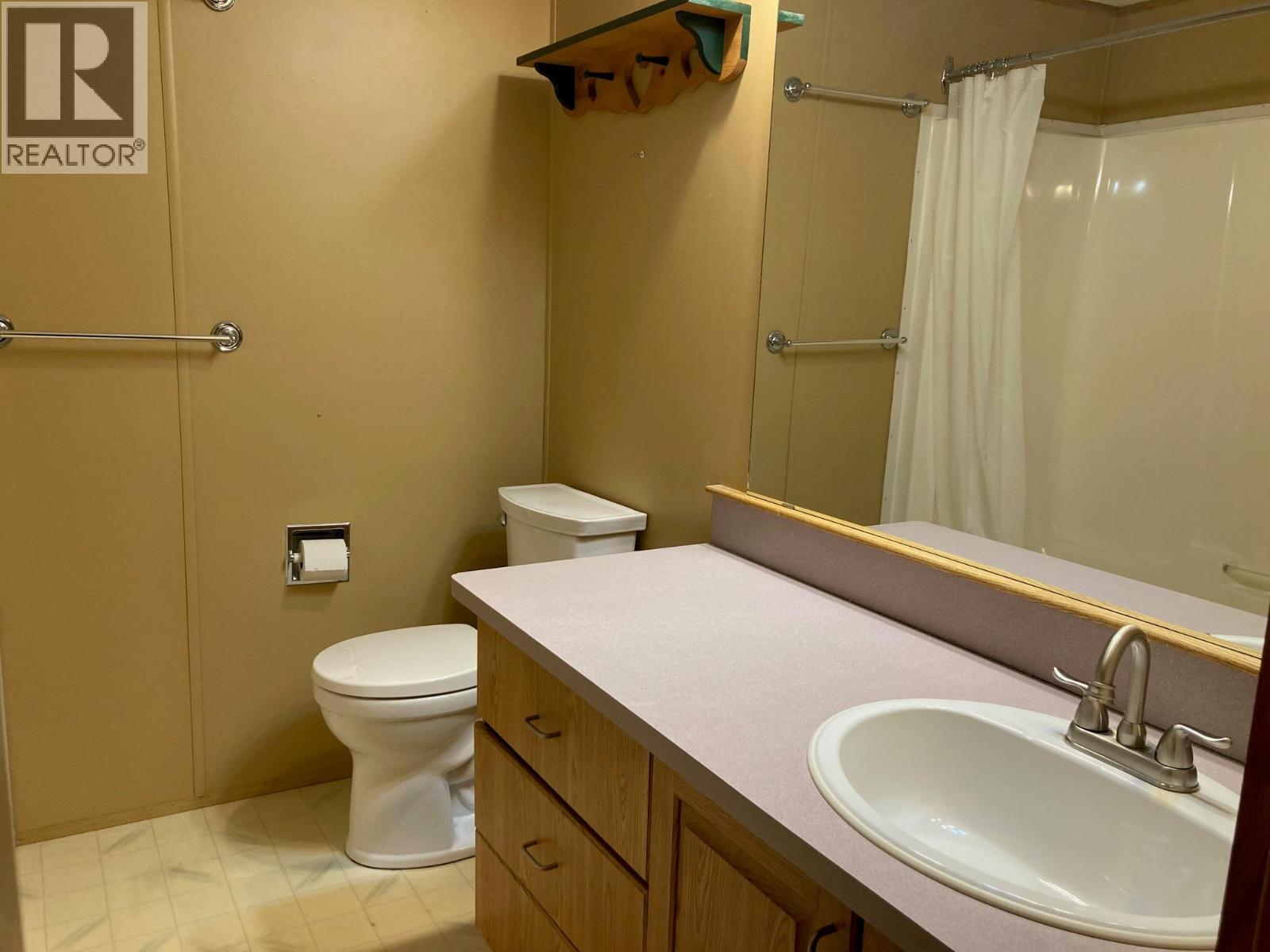 ensuite - 1420 Trans Canada Highway Unit# 28, Sorrento, BC