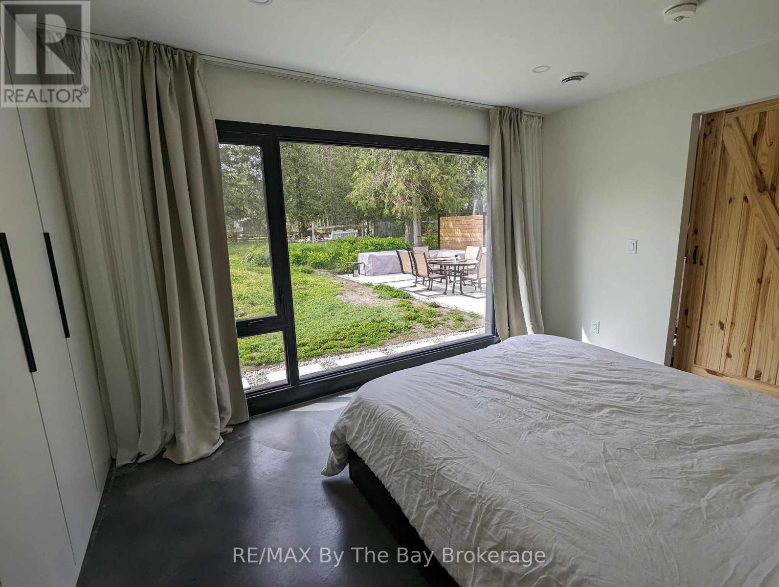 117 Glenlake Boulevard, Collingwood, ON - Indoor Photo Showing Bedroom