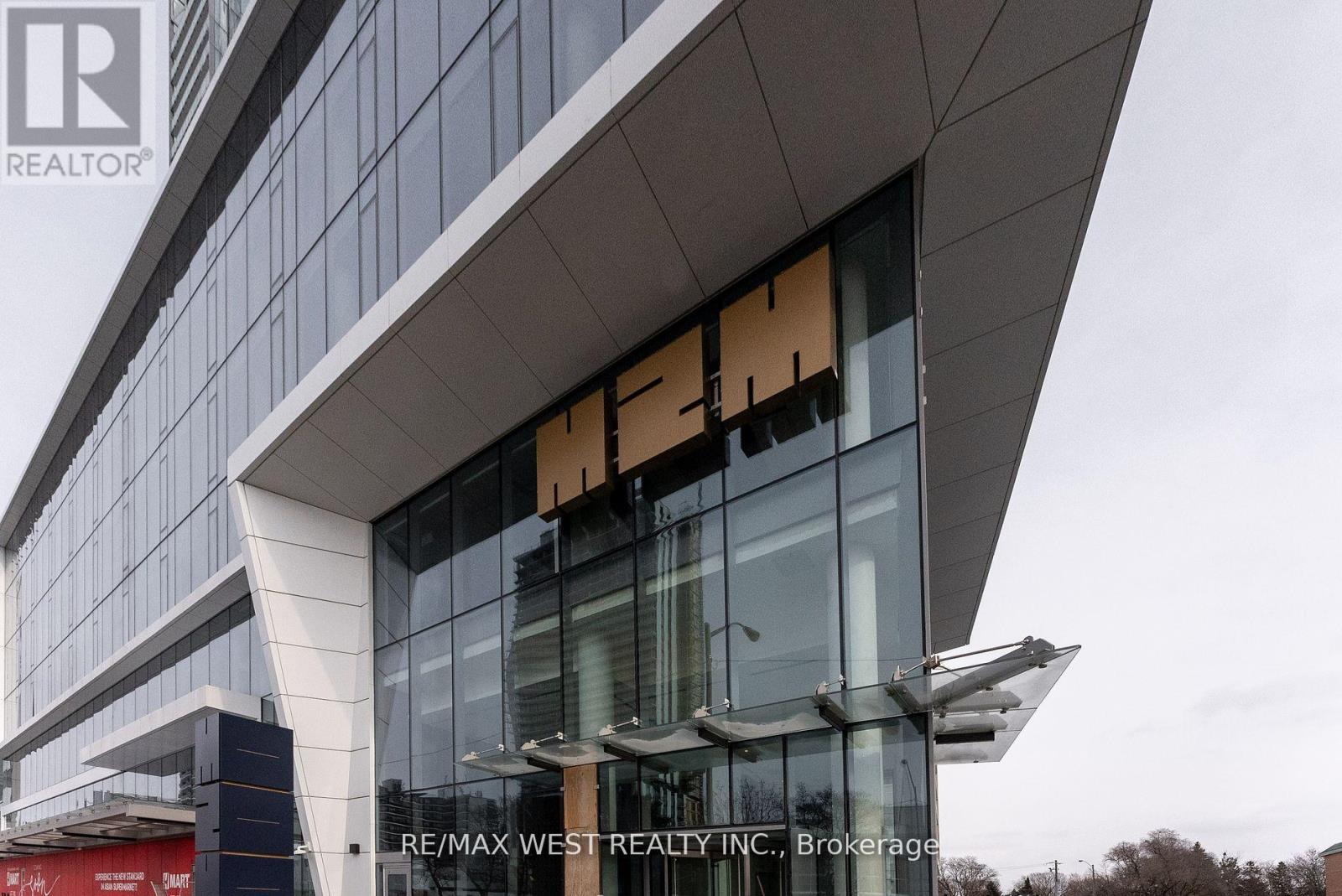 314 - 8 Olympic Garden, Toronto, ON - Outdoor