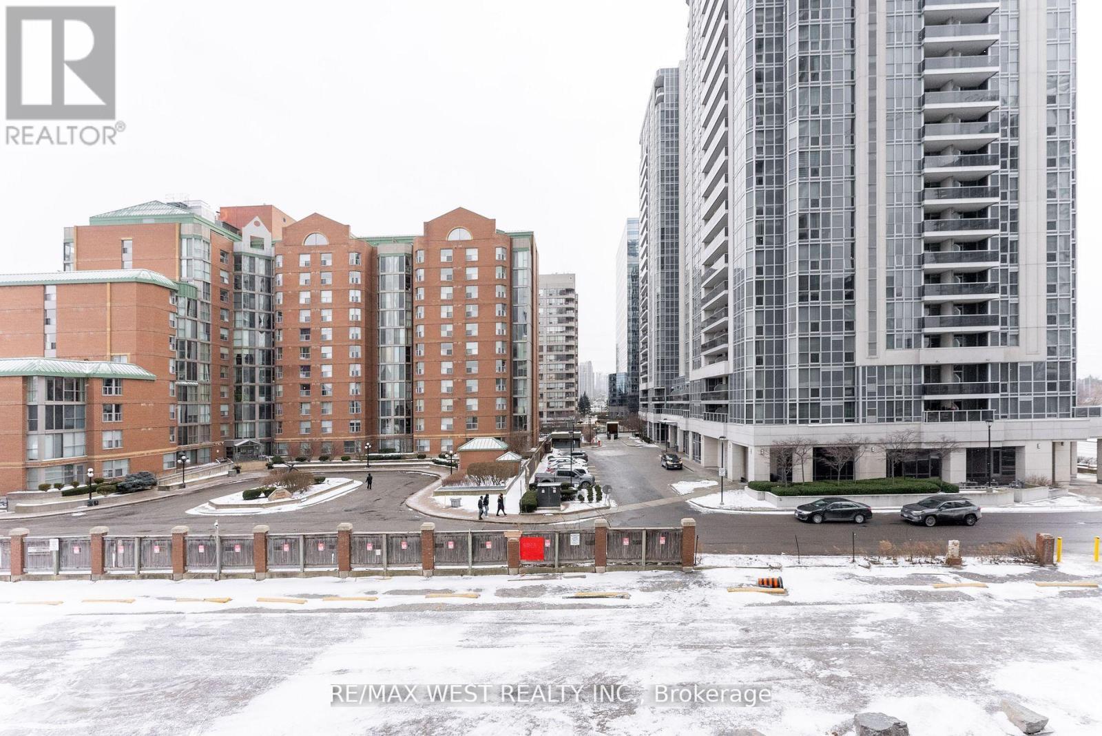 314 - 8 Olympic Garden, Toronto, ON - Outdoor With Balcony With Facade