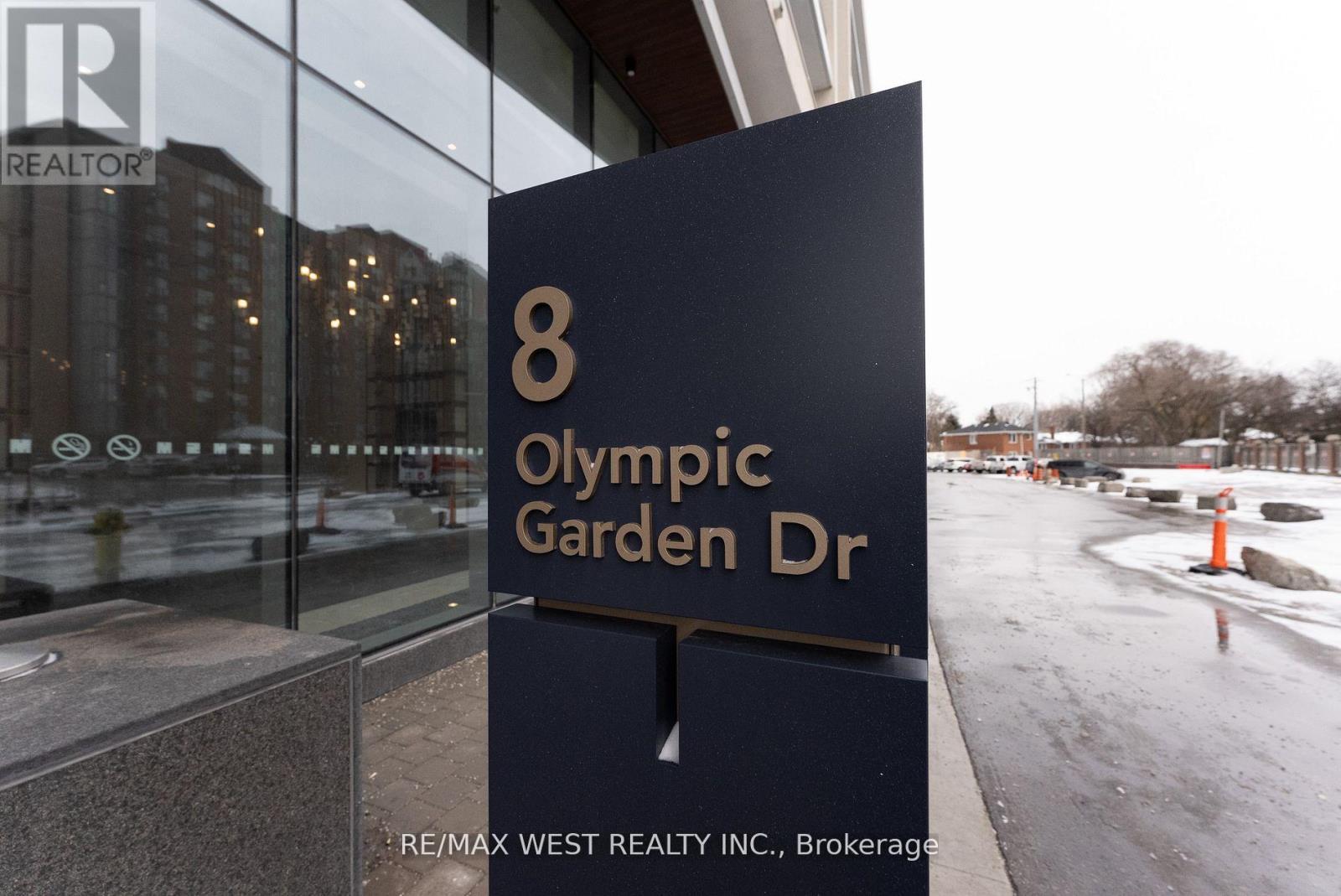 314 - 8 Olympic Garden, Toronto, ON -