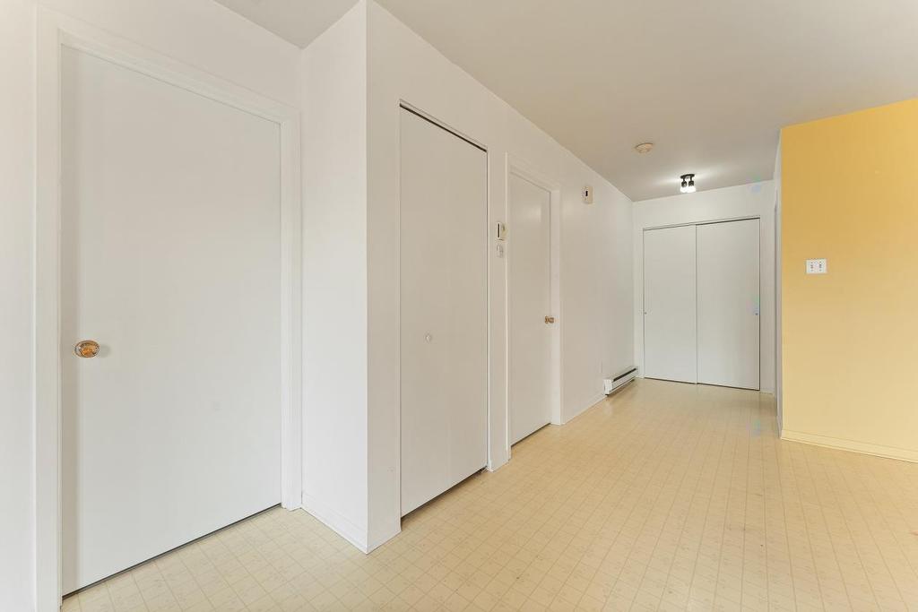 - 117Z - 121Z Rue Dollard, Magog, QC - Indoor Photo Showing Other Room