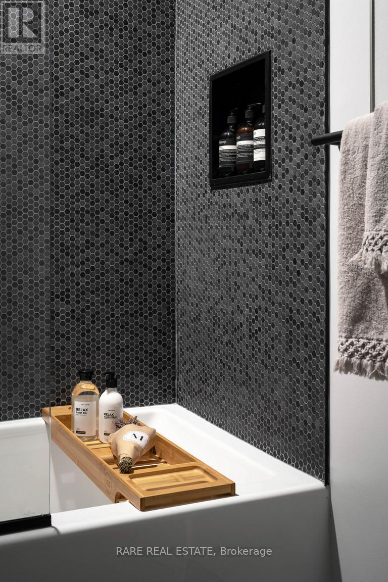 1804 - 30 Mutual Street, Toronto, ON -