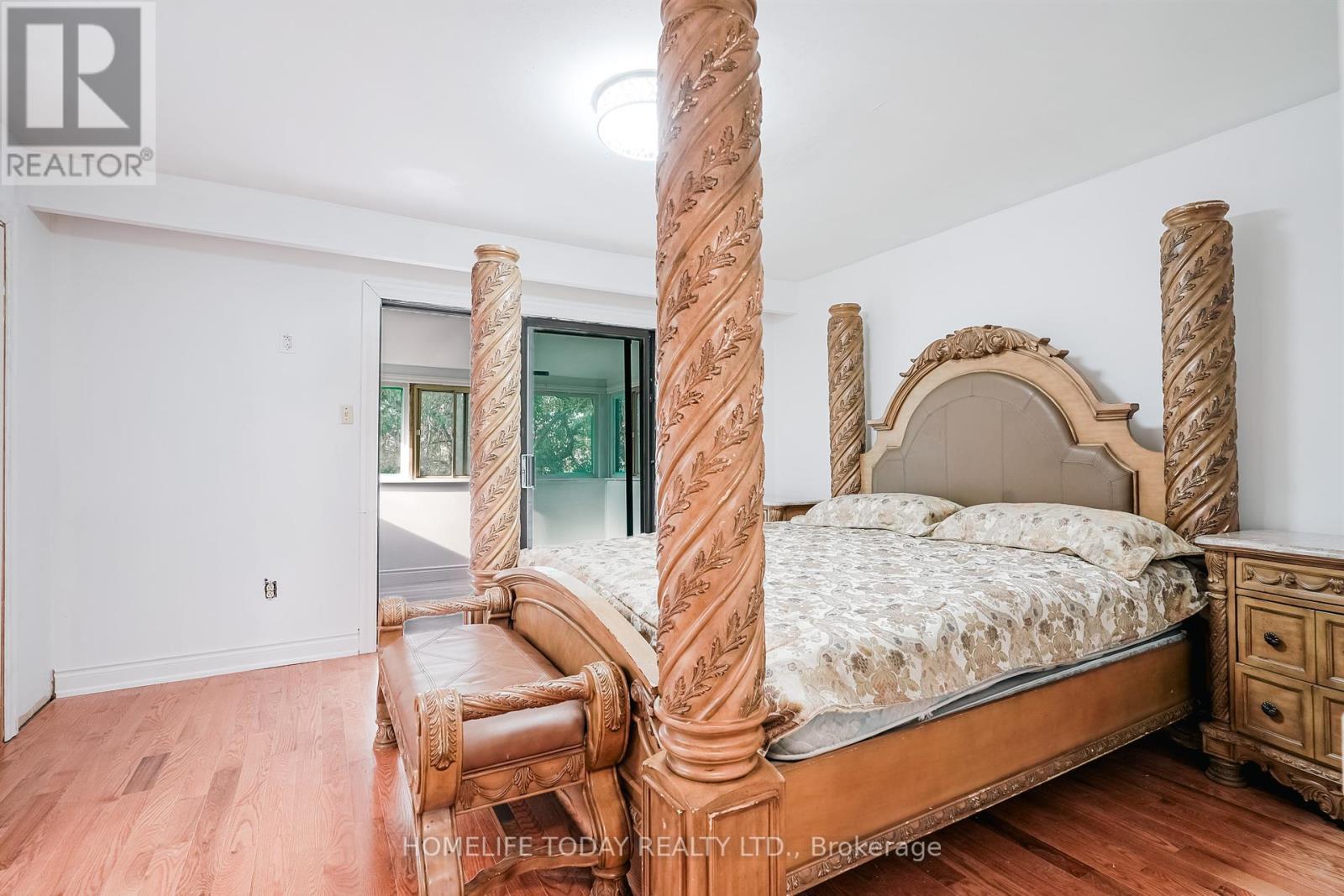 122 Valdor Drive, Toronto, ON - Indoor Photo Showing Bedroom