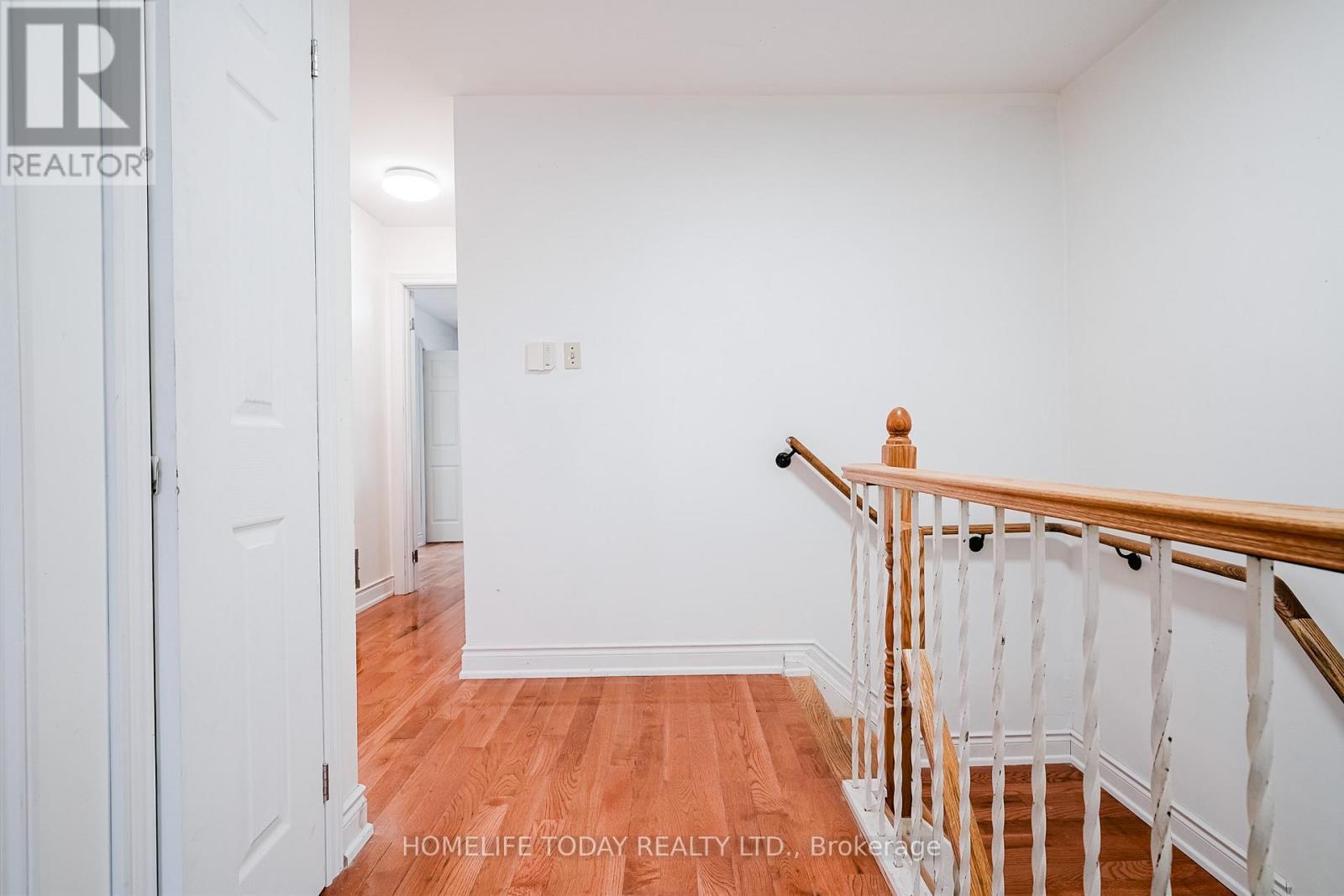 122 Valdor Drive, Toronto, ON - Indoor Photo Showing Other Room