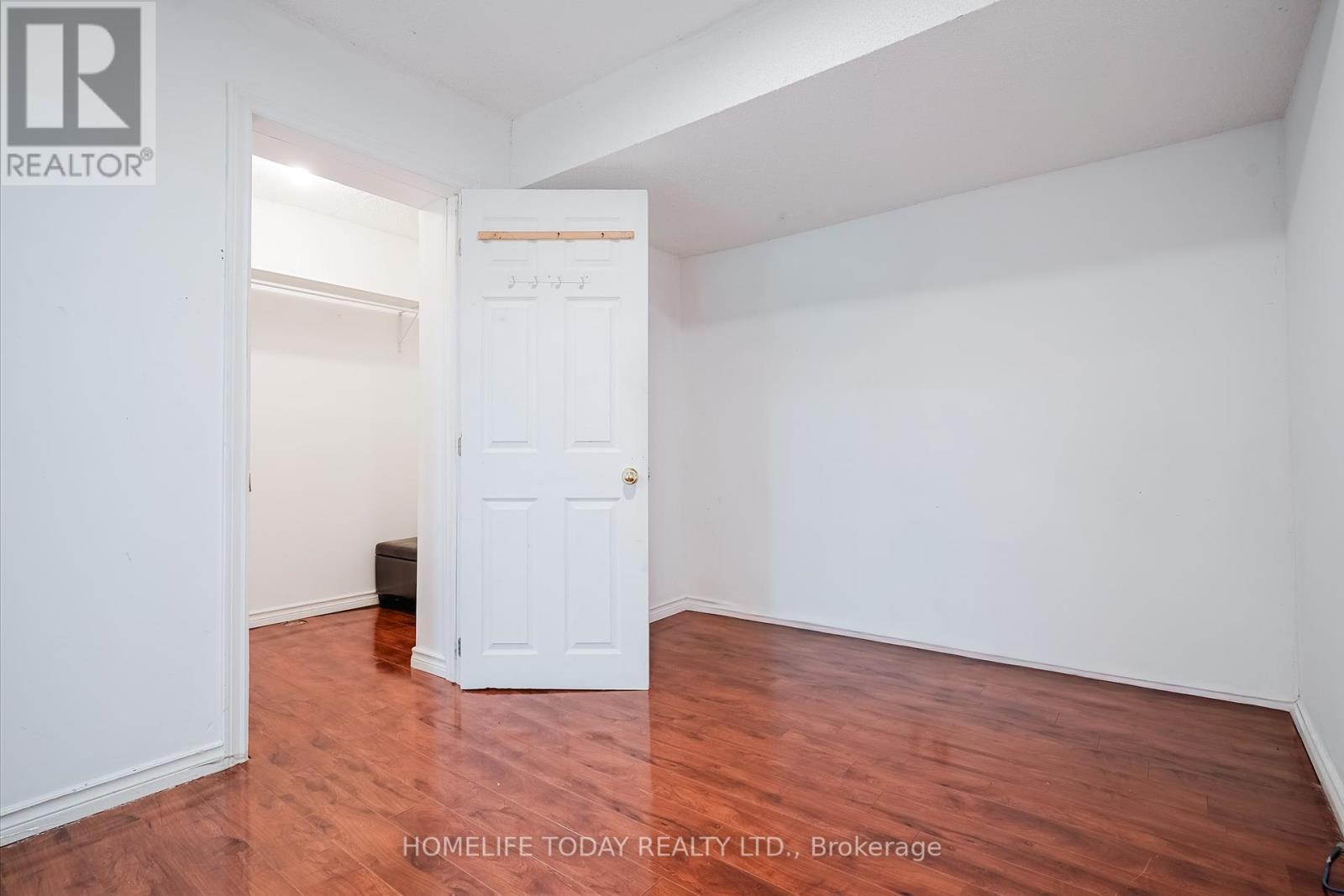 122 Valdor Drive, Toronto, ON - Indoor Photo Showing Other Room