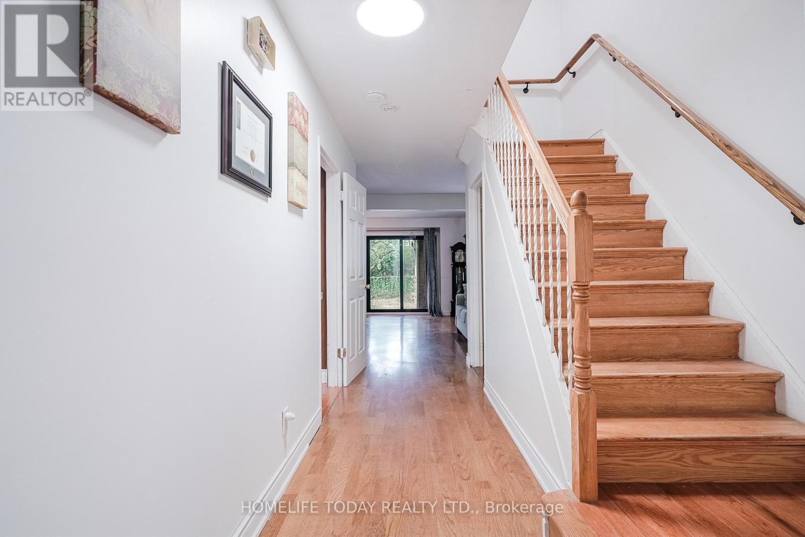 122 Valdor Drive, Toronto, ON - Indoor Photo Showing Other Room