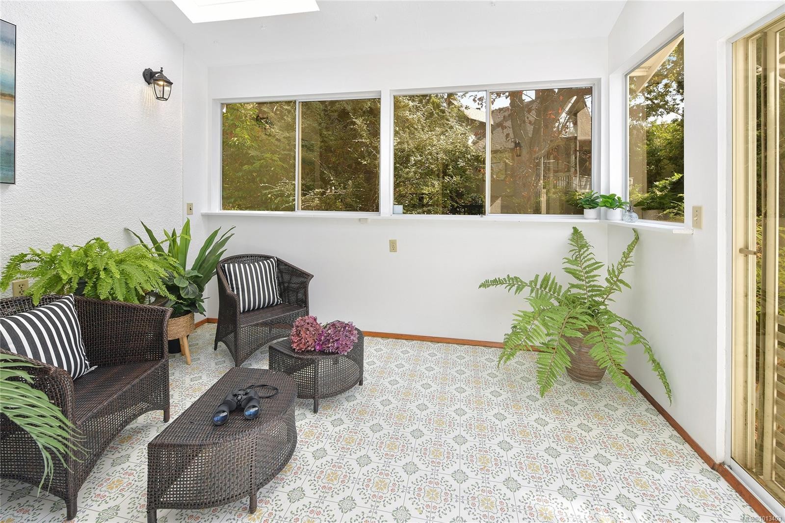 1120 St. Louis St, Oak Bay, BC