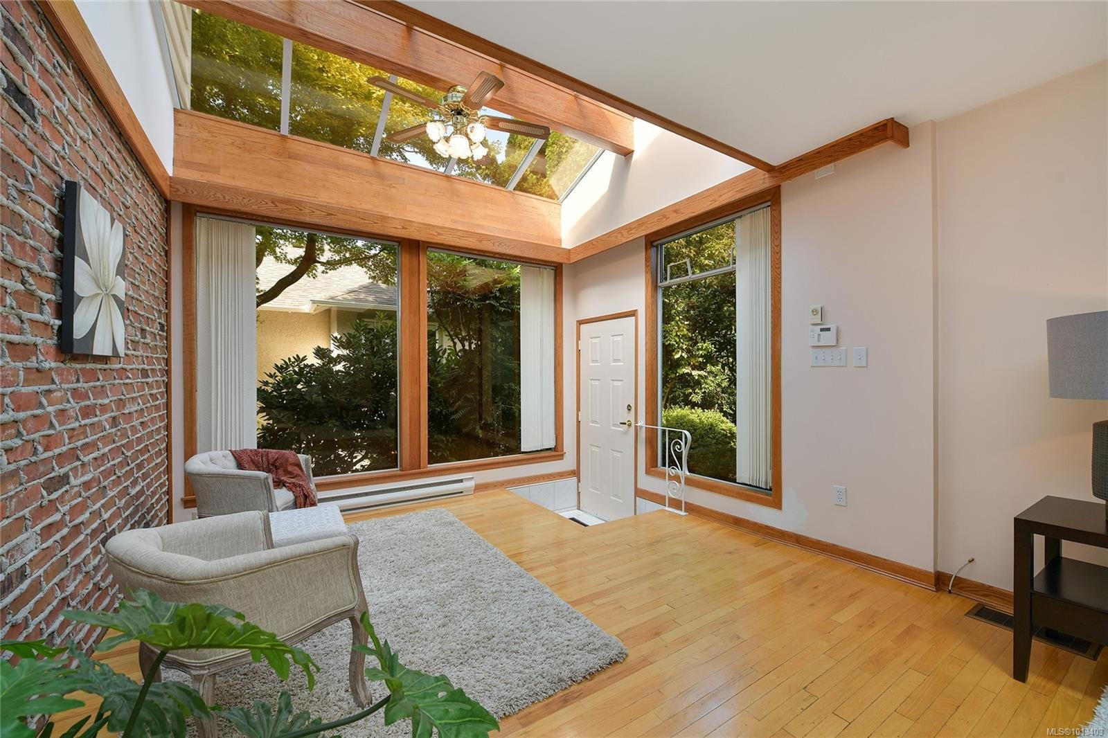 1120 St. Louis St, Oak Bay, BC