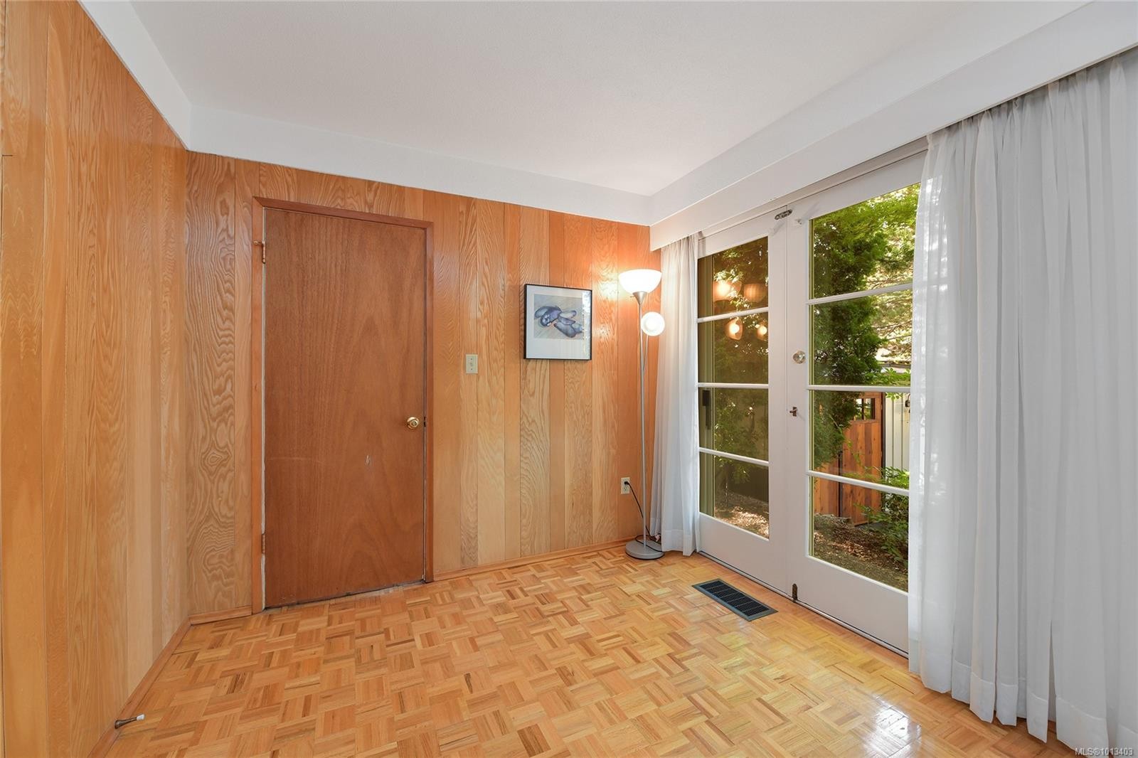 1120 St. Louis St, Oak Bay, BC