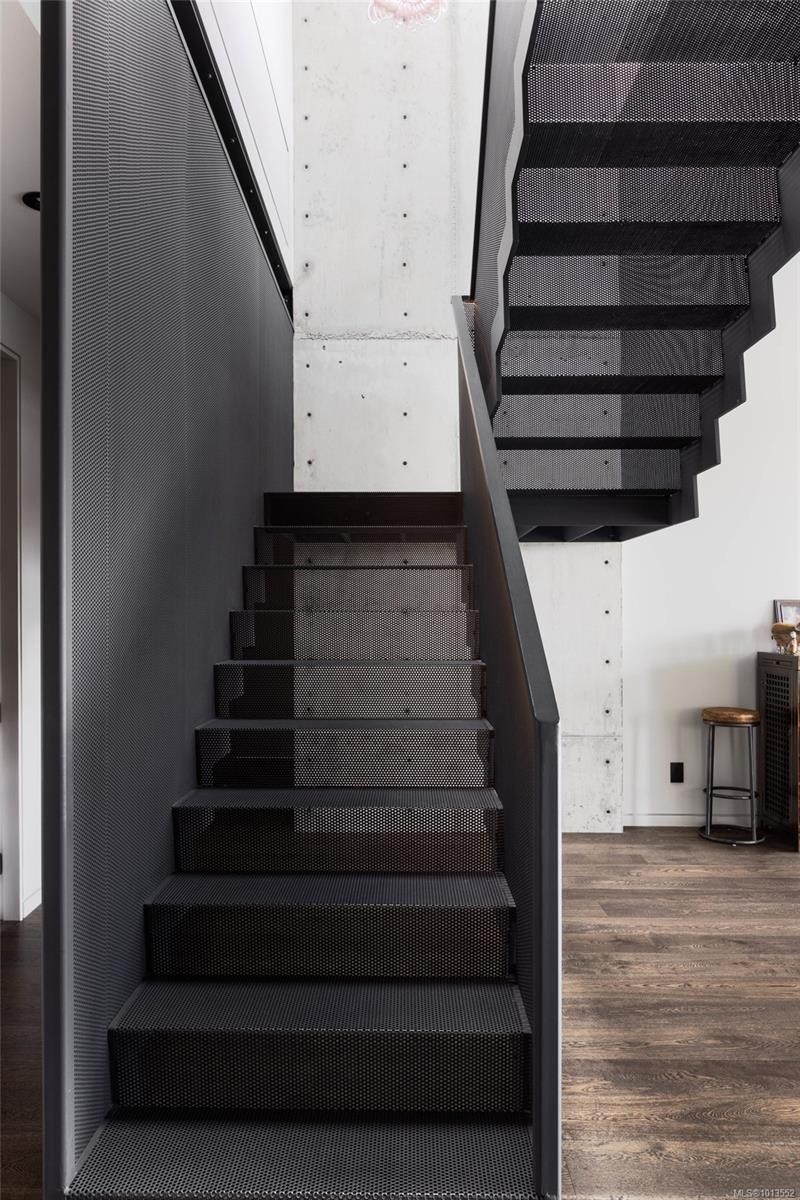 2701 Sea View Rd, Saanich, BC