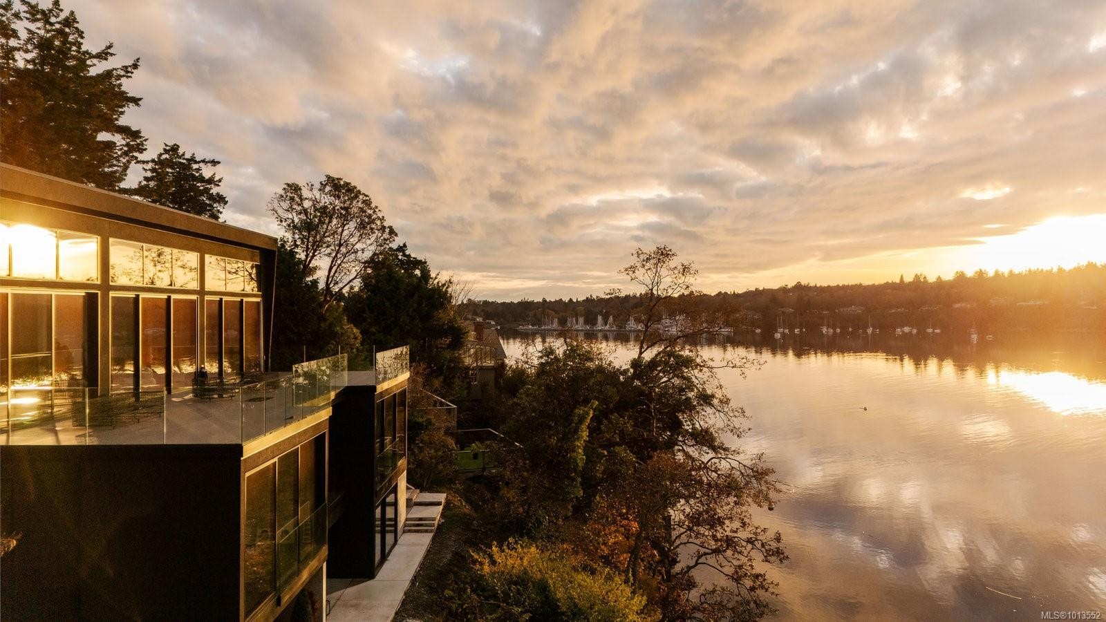 2701 Sea View Rd, Saanich, BC