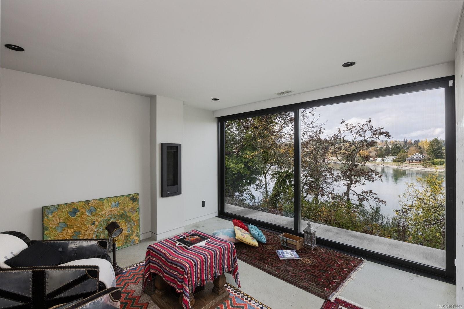 2701 Sea View Rd, Saanich, BC