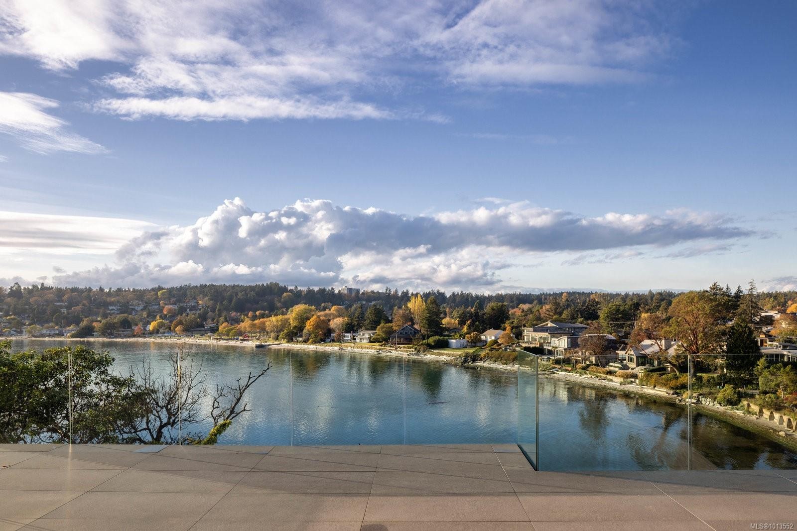 2701 Sea View Rd, Saanich, BC