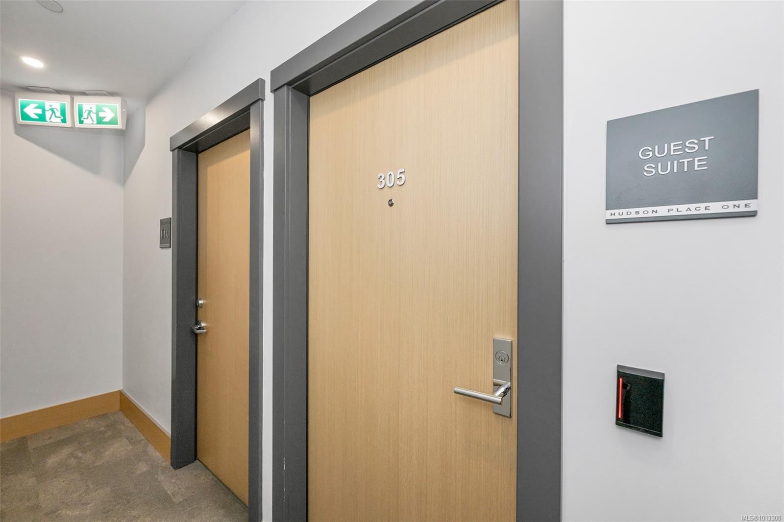 709-777 Herald St, Victoria, BC - Indoor Photo Showing Other Room