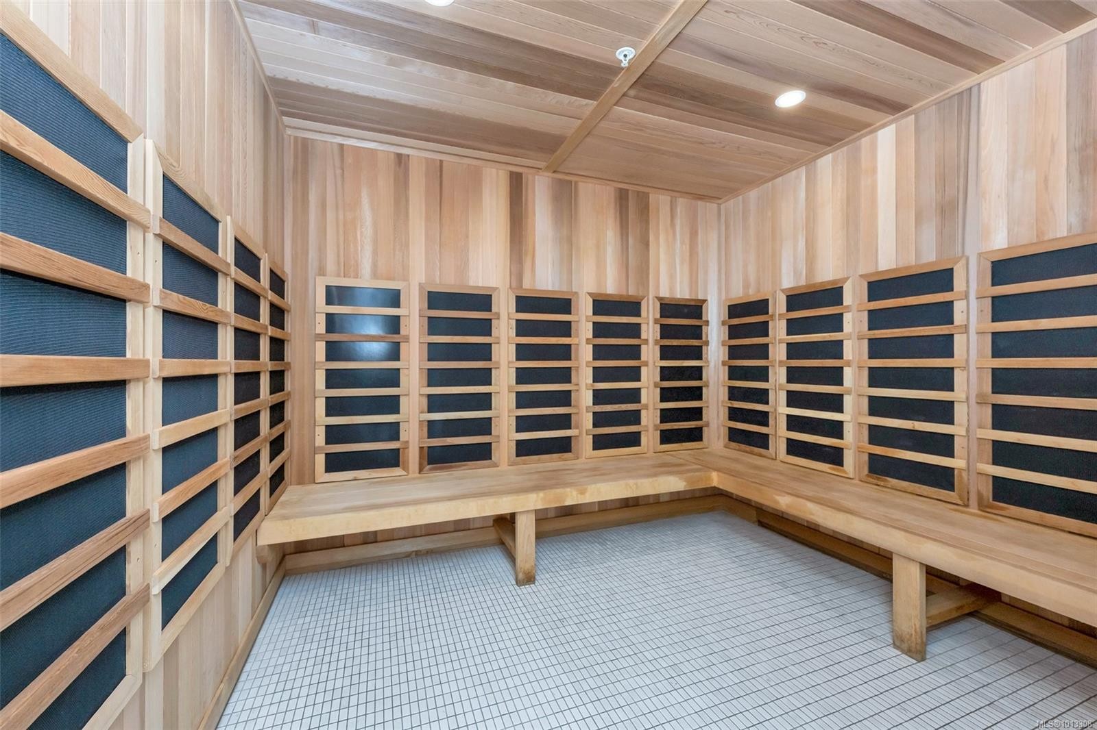 709-777 Herald St, Victoria, BC - Indoor Photo Showing Other Room