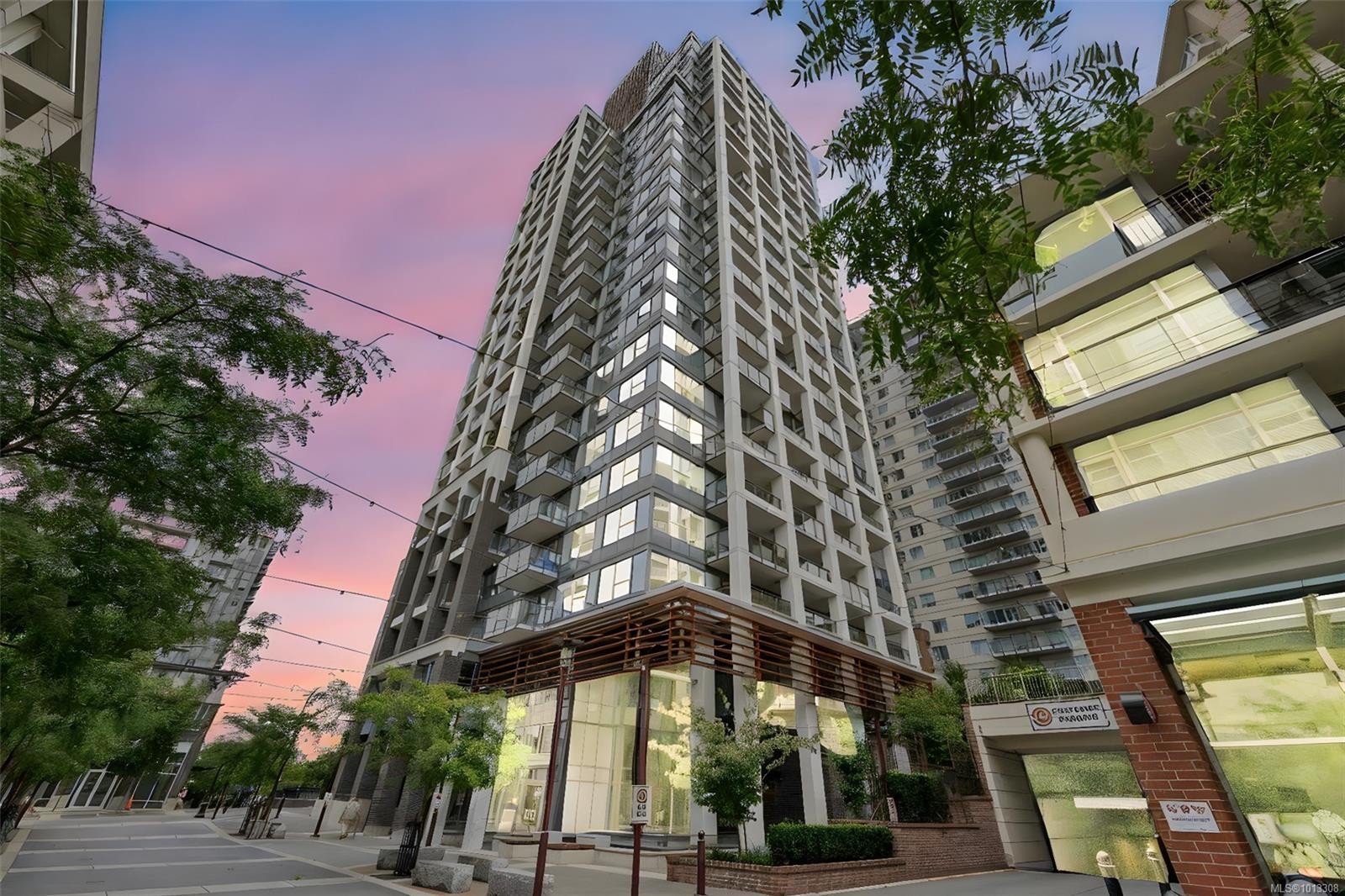 709-777 Herald St, Victoria, BC - Outdoor With Facade