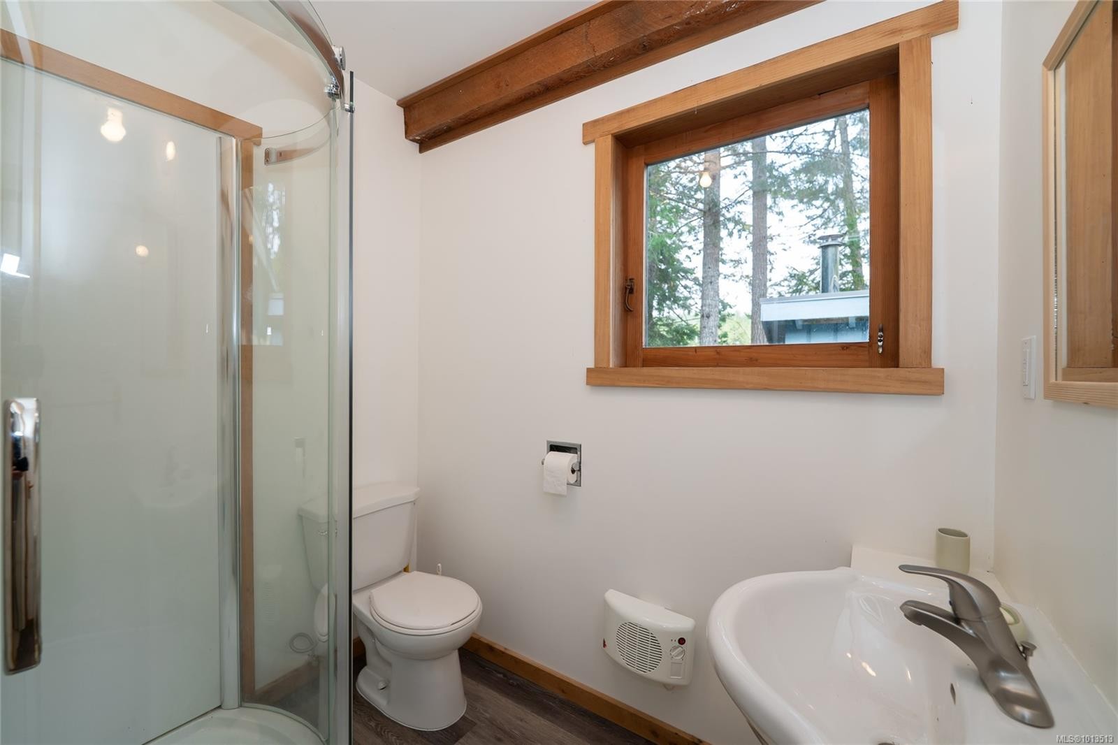 122 Ontario Pl, Salt Spring, BC
