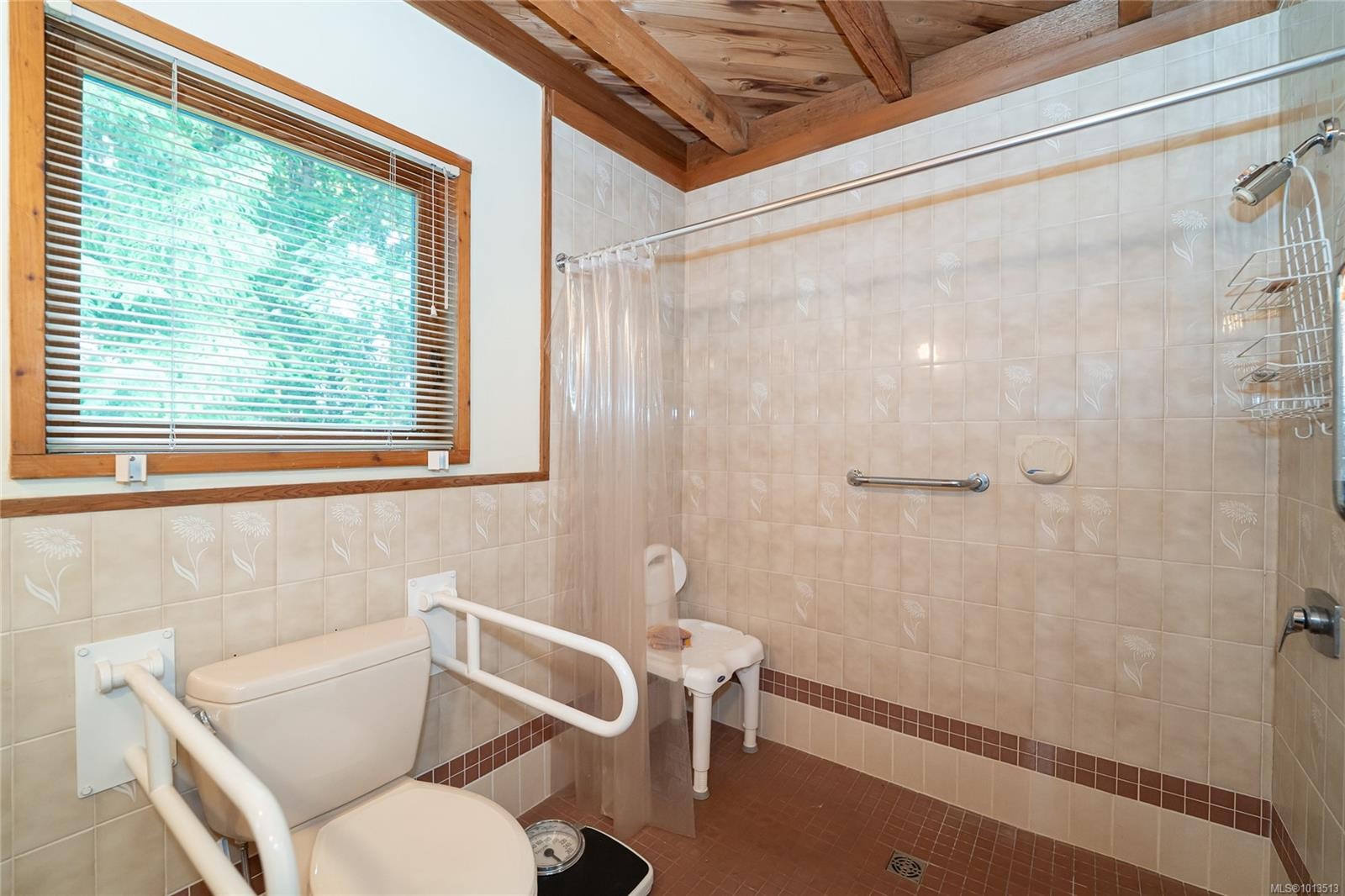 122 Ontario Pl, Salt Spring, BC