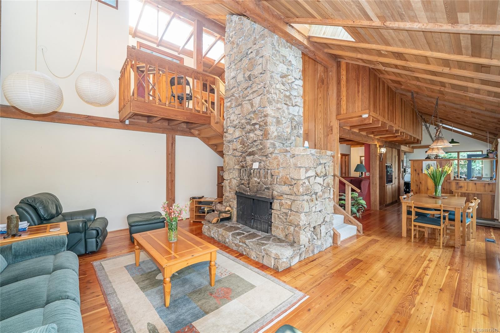 122 Ontario Pl, Salt Spring, BC