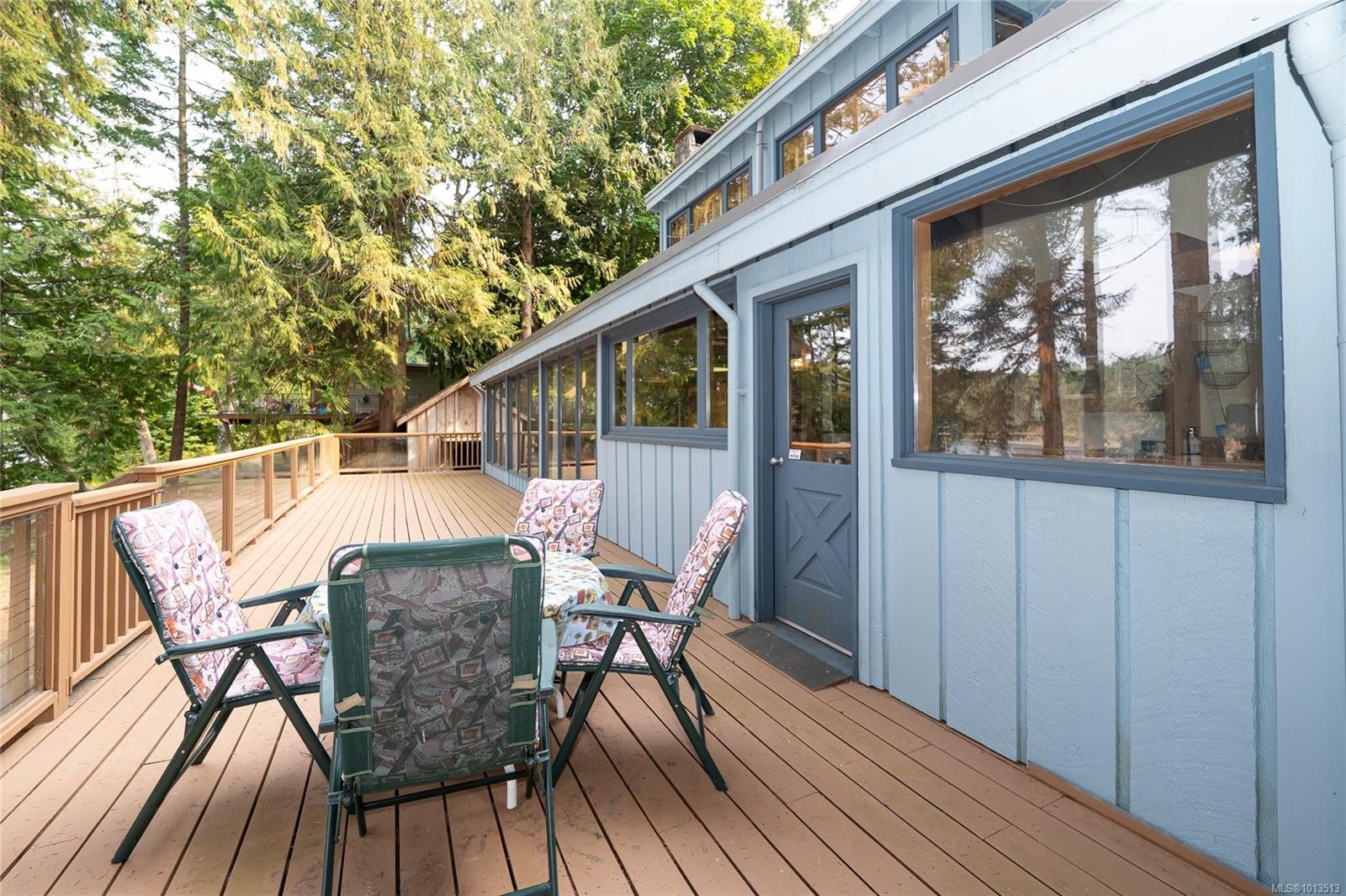 122 Ontario Pl, Salt Spring, BC