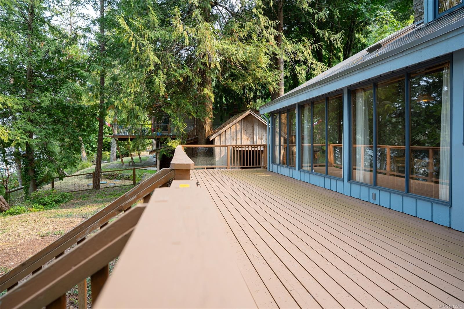 122 Ontario Pl, Salt Spring, BC