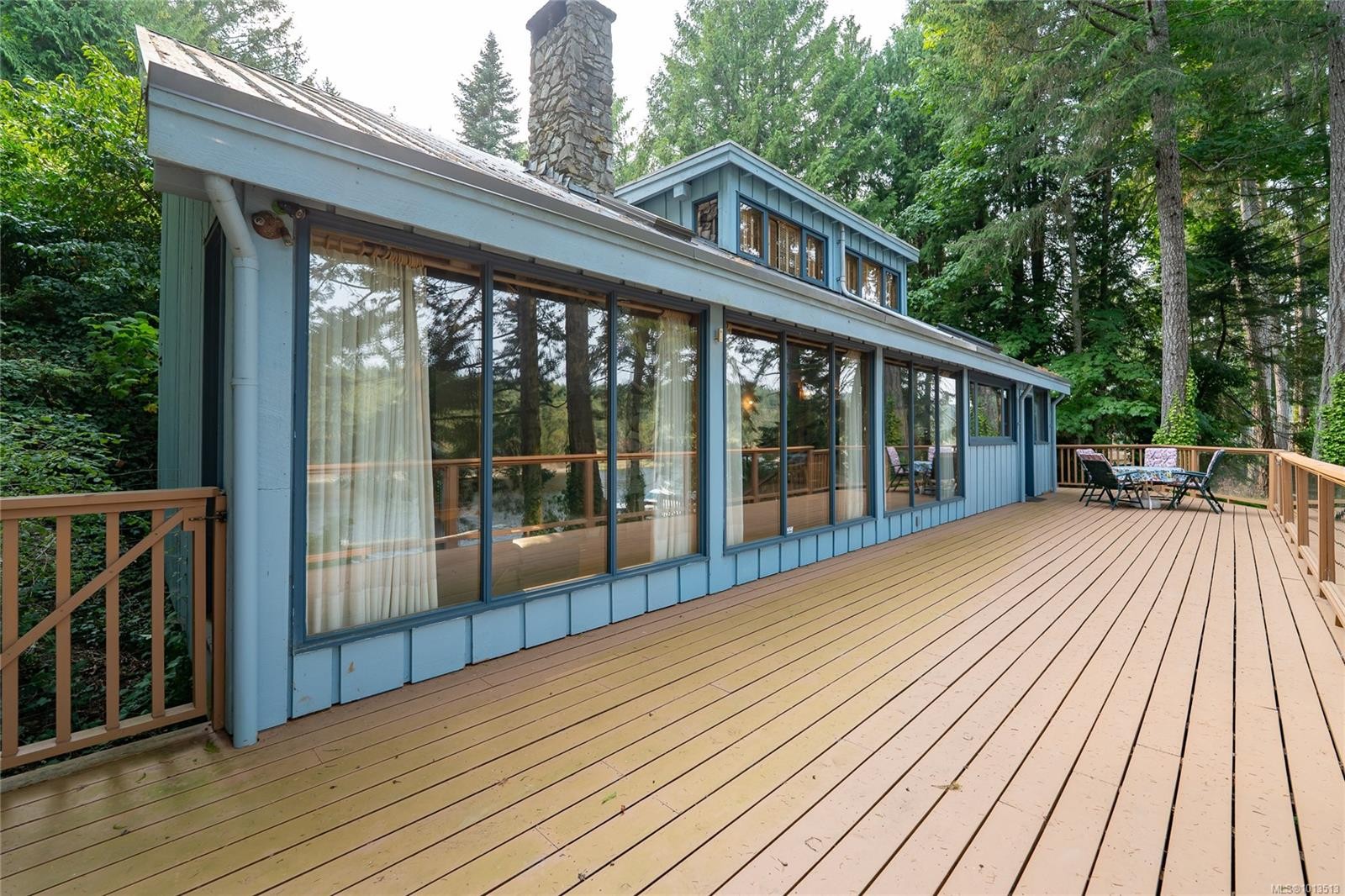 122 Ontario Pl, Salt Spring, BC