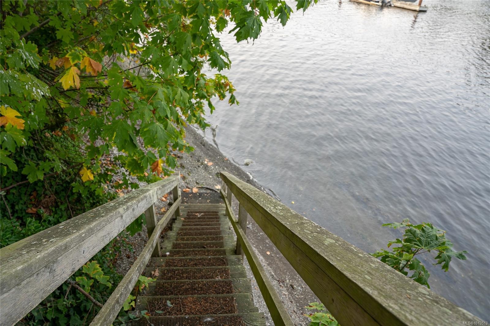 122 Ontario Pl, Salt Spring, BC