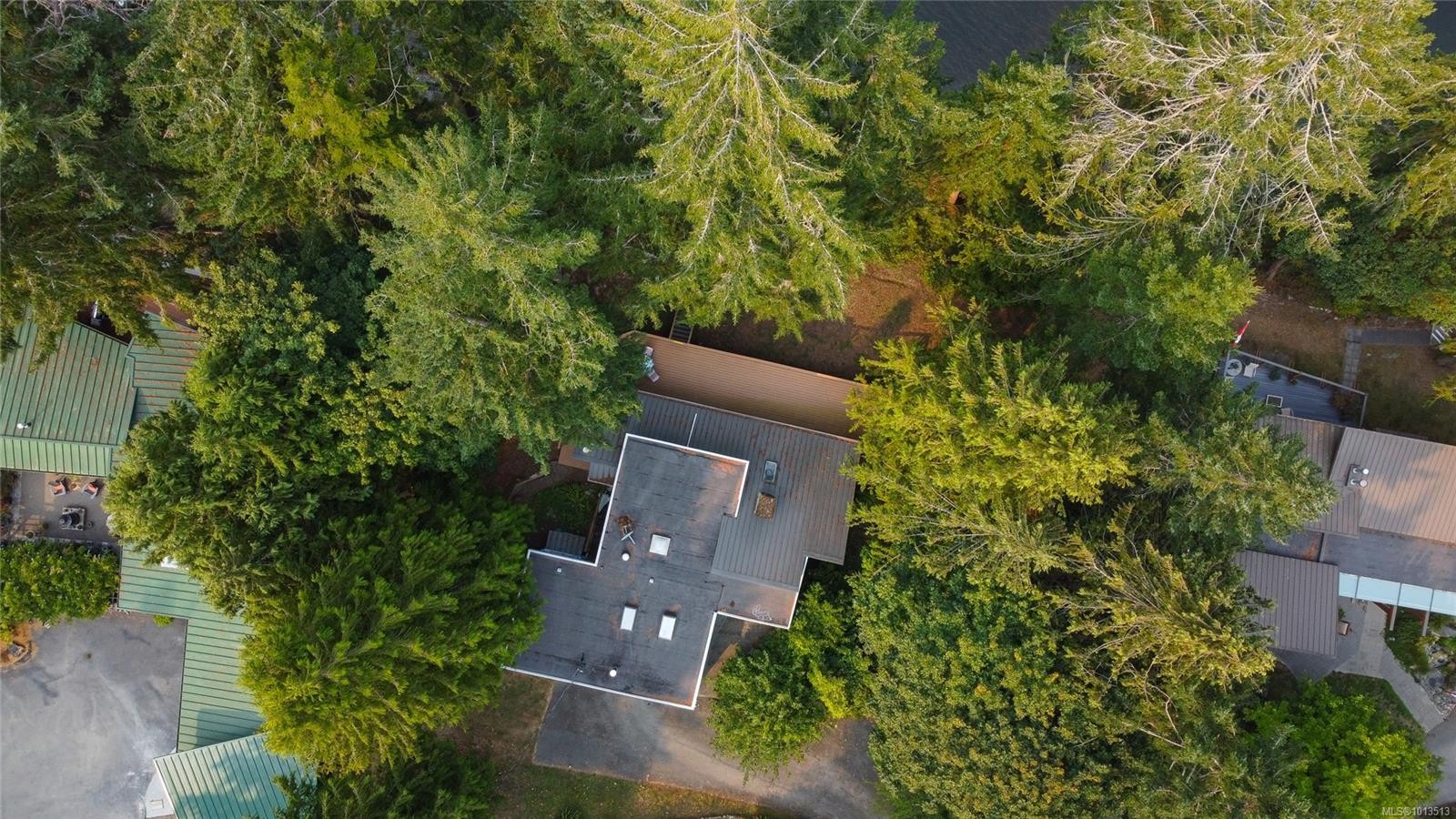 122 Ontario Pl, Salt Spring, BC