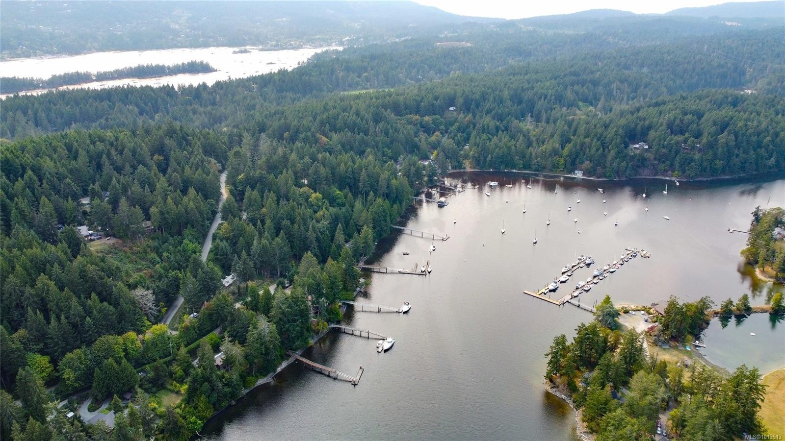 122 Ontario Pl, Salt Spring, BC