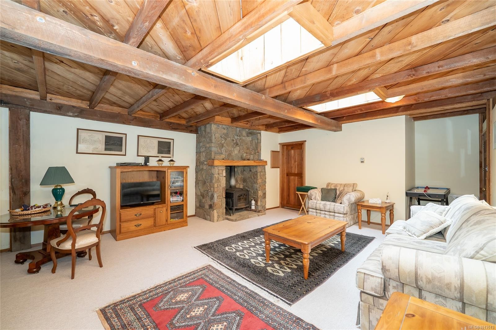 122 Ontario Pl, Salt Spring, BC