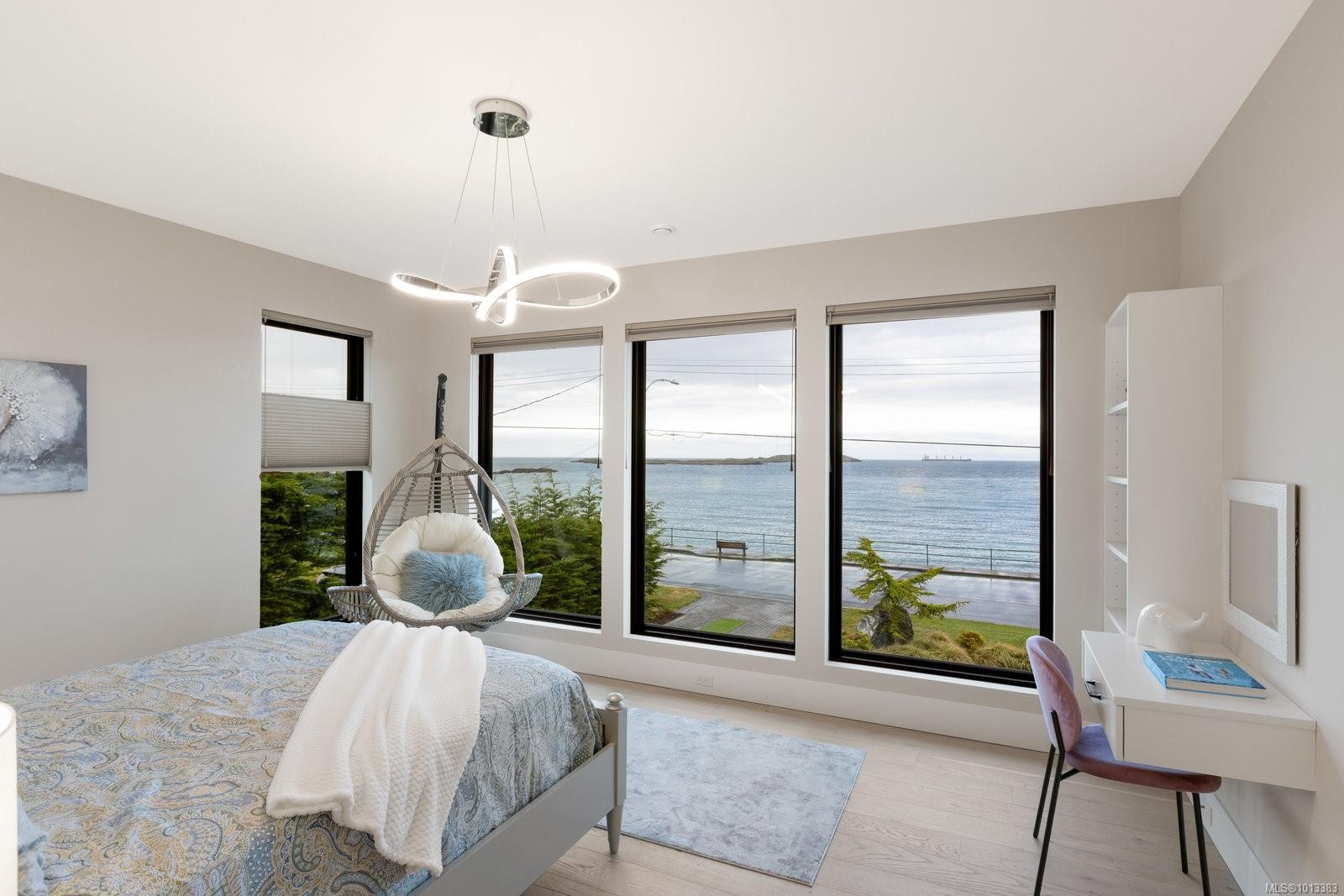 418 Beach Dr, Oak Bay, BC