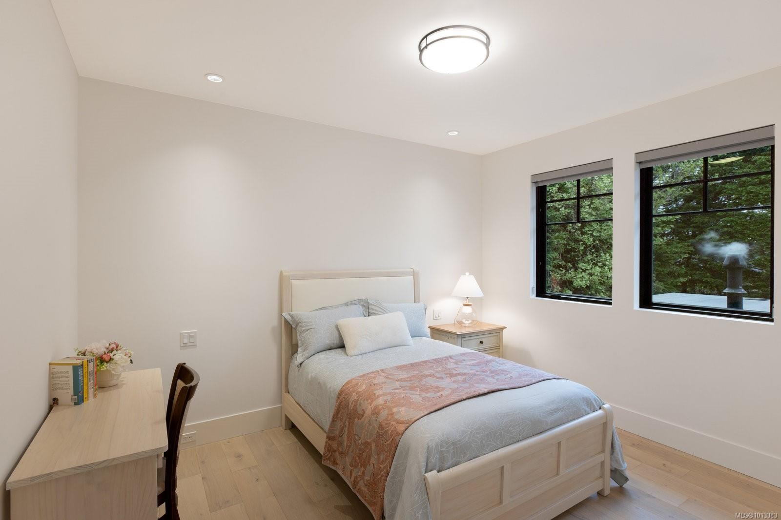 418 Beach Dr, Oak Bay, BC