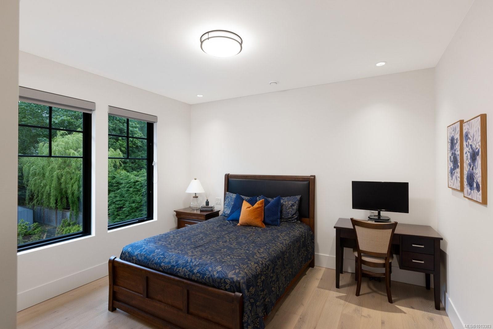 418 Beach Dr, Oak Bay, BC