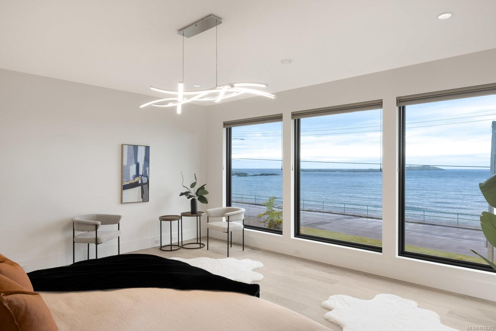 418 Beach Dr, Oak Bay, BC