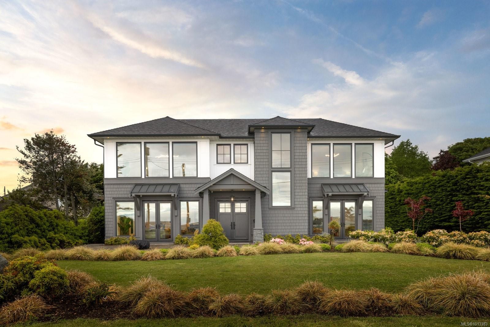 418 Beach Dr, Oak Bay, BC