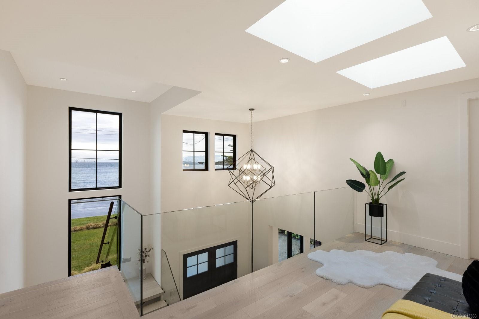 418 Beach Dr, Oak Bay, BC