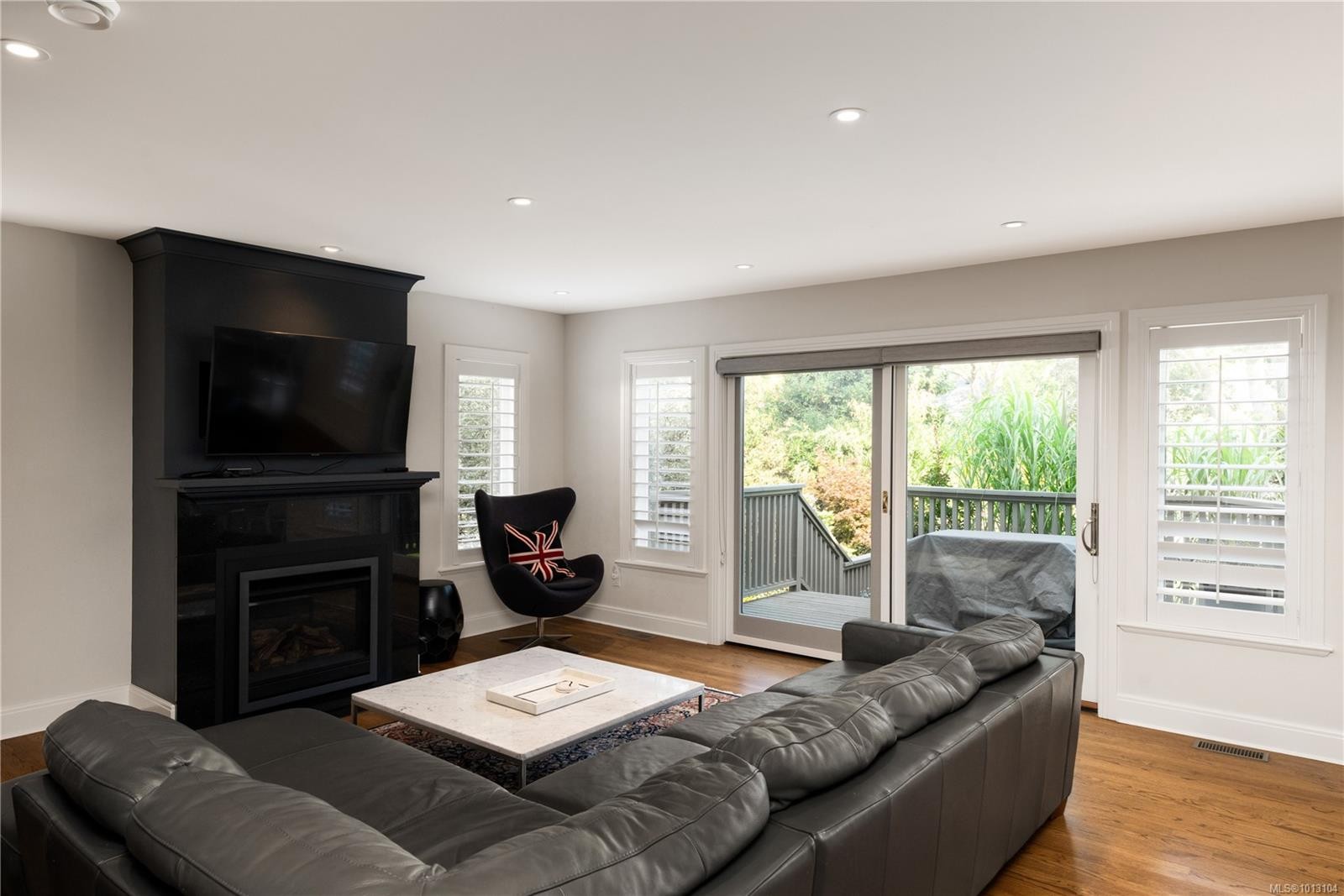 683 Mountjoy Ave, Oak Bay, BC