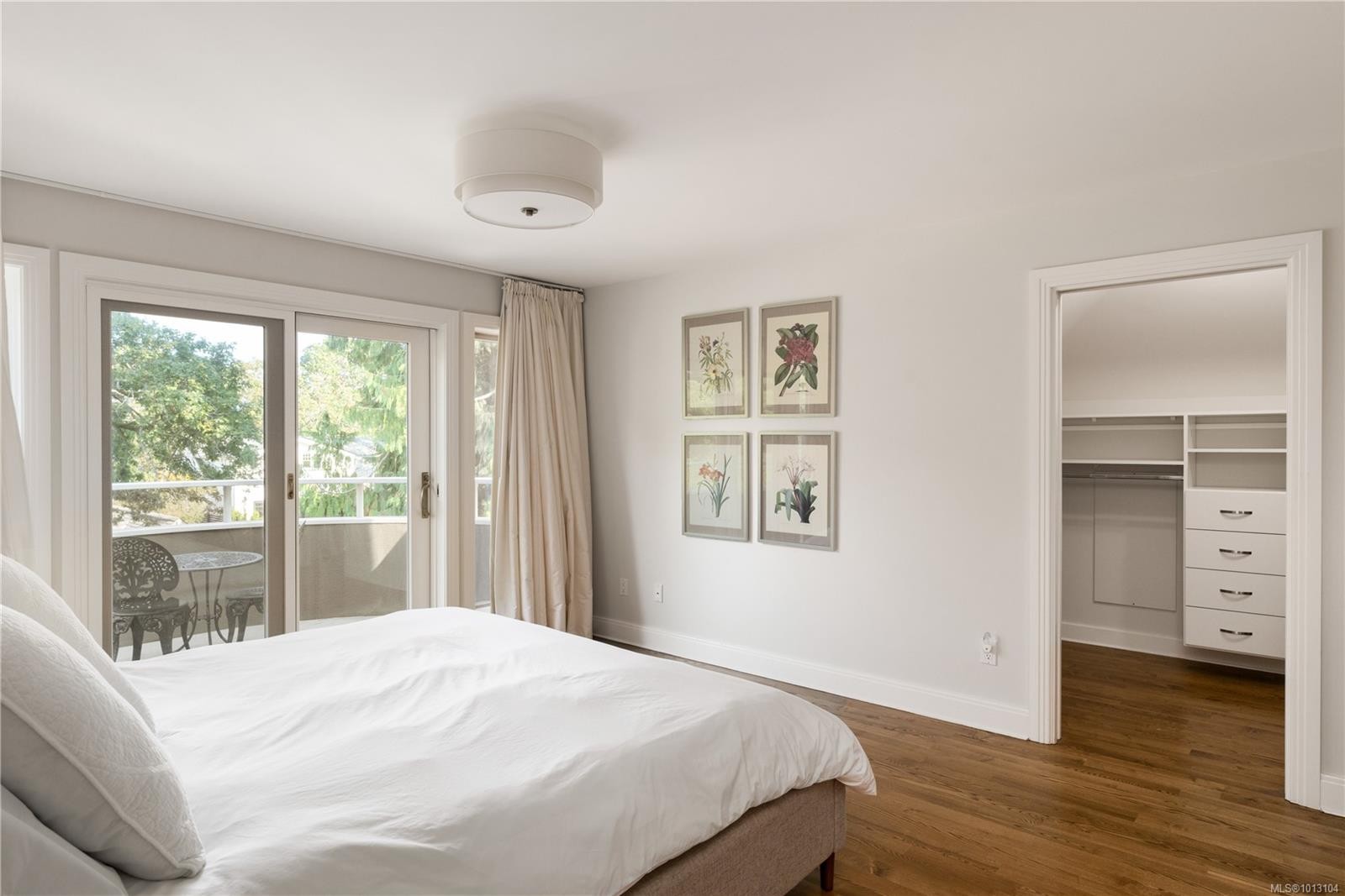 683 Mountjoy Ave, Oak Bay, BC