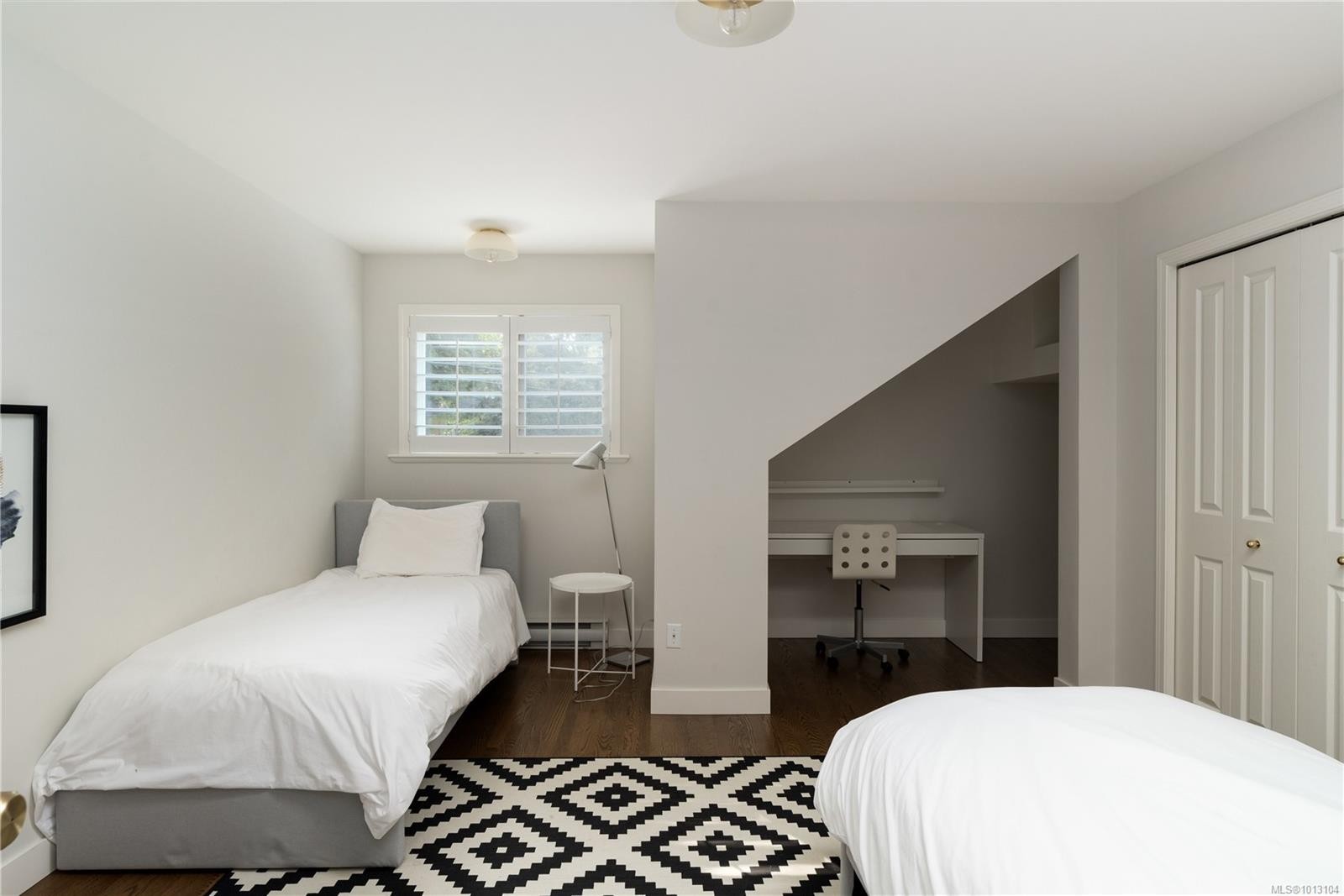 683 Mountjoy Ave, Oak Bay, BC