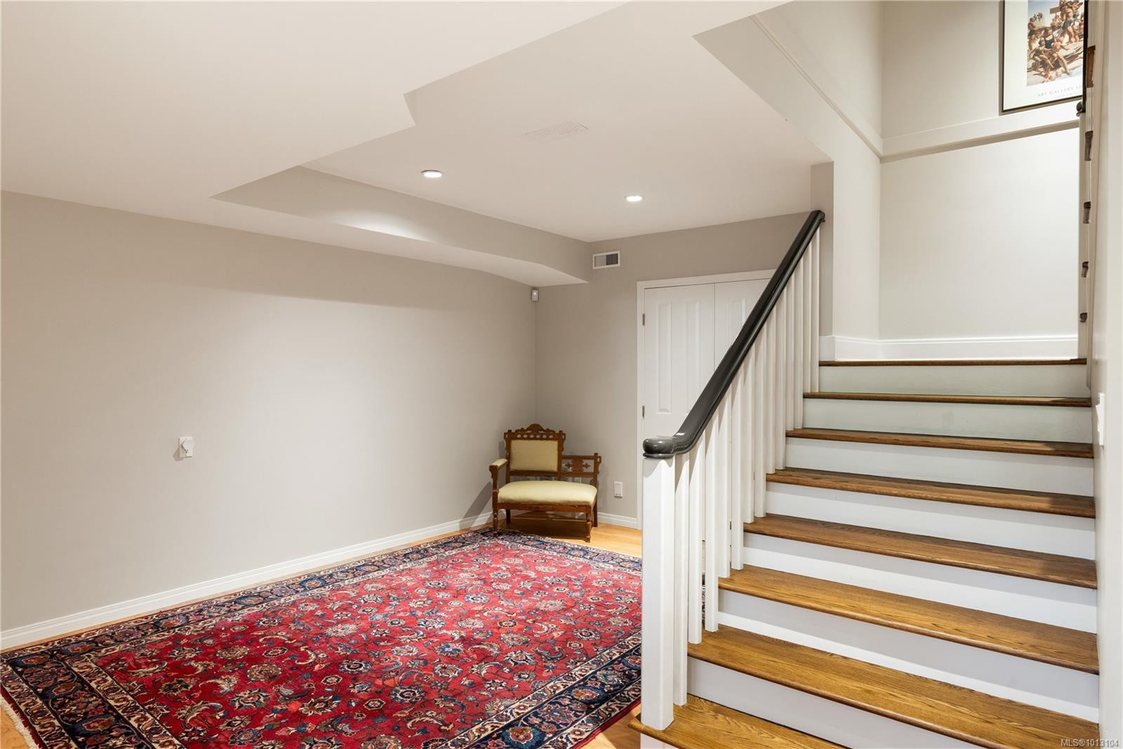 683 Mountjoy Ave, Oak Bay, BC