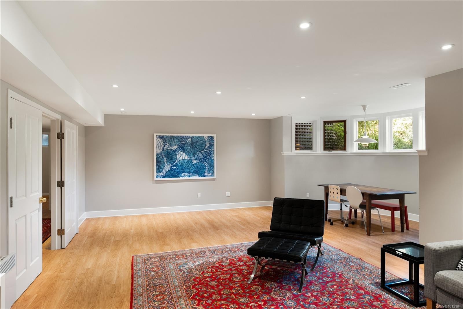 683 Mountjoy Ave, Oak Bay, BC