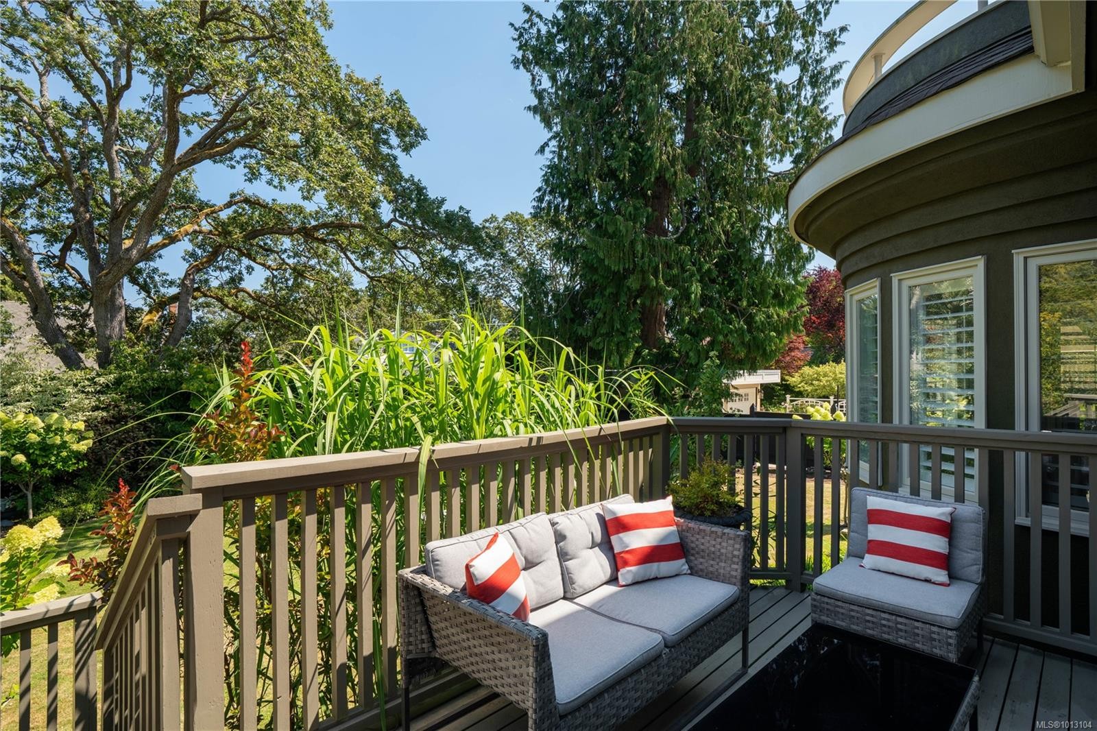 683 Mountjoy Ave, Oak Bay, BC