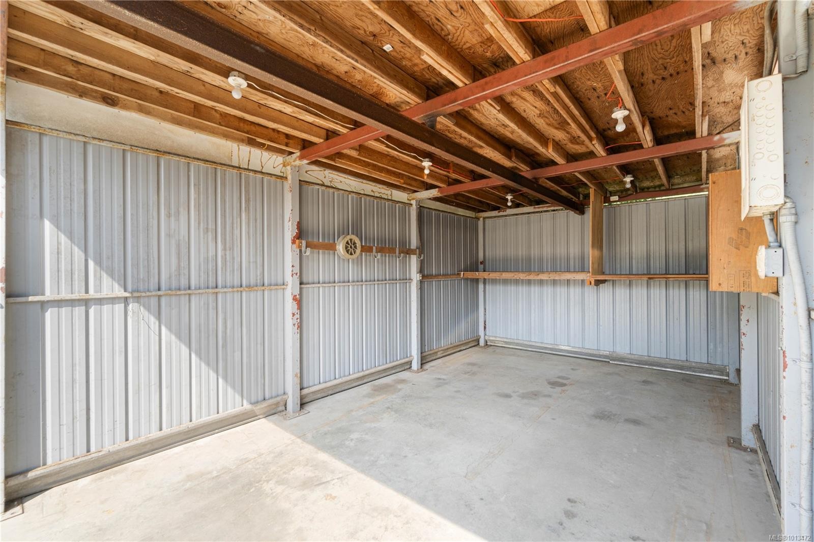 5634 Metral Dr, Nanaimo, BC