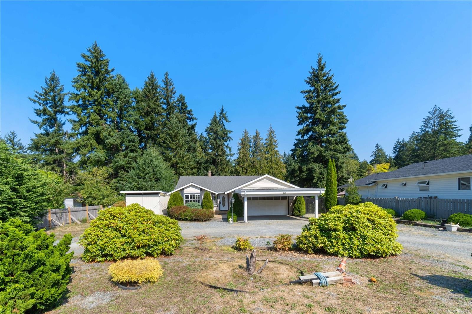 5634 Metral Dr, Nanaimo, BC