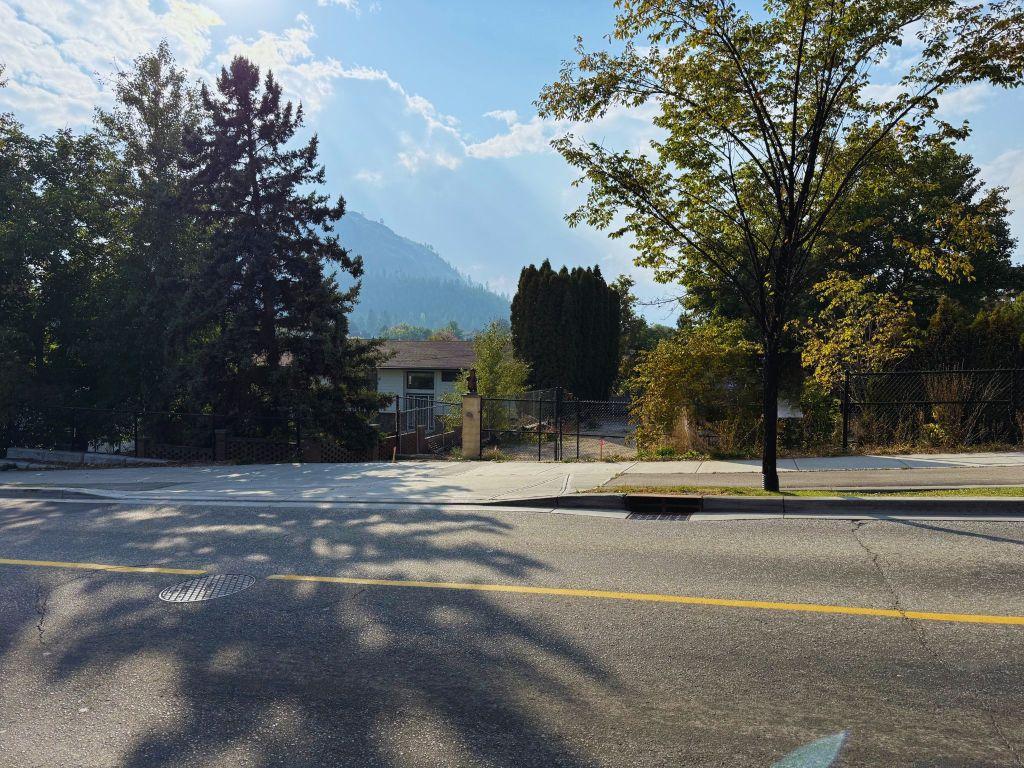 2640 Boucherie Road, West Kelowna, BC - Outdoor